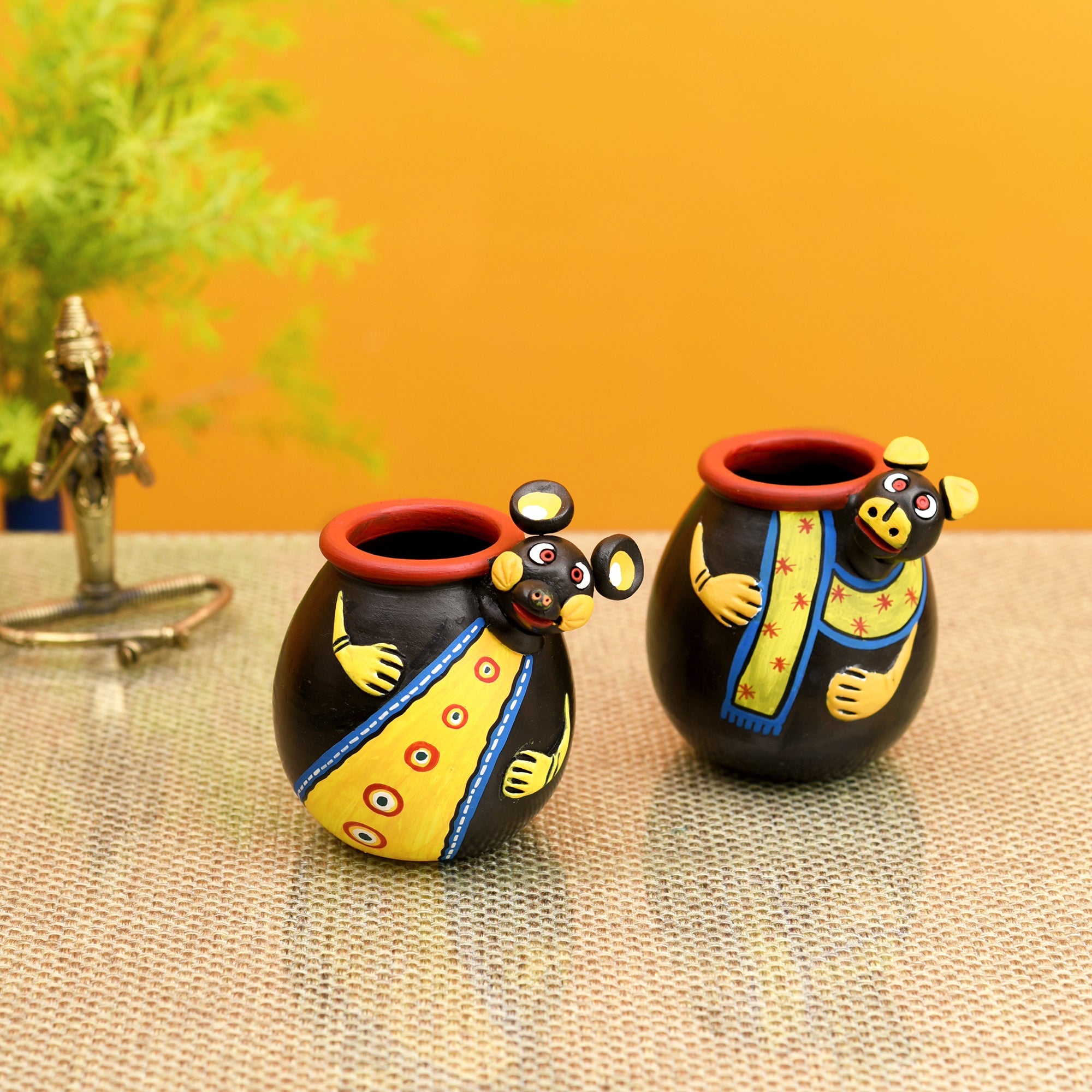 ART CREATIONS BY SUMAN SONTHALIA Animal Heads Multipurpose Pots (So2) in Black & Yellow (3x3x3.5/3x3x3.5")