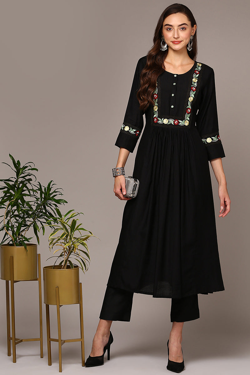Ahika Plus Size Black Viscose Rayon Embroidered Flared Kurta VCK9535