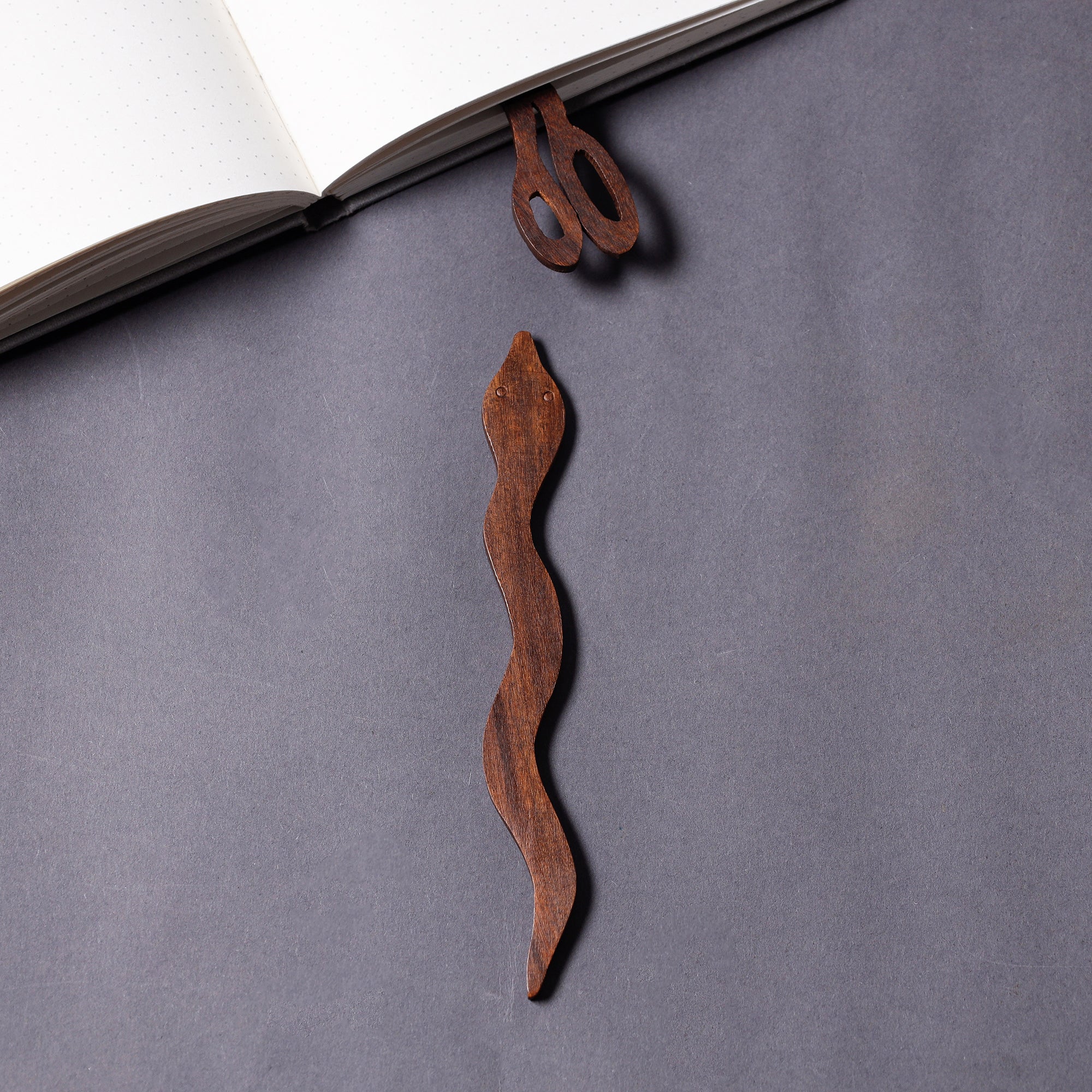 ITOKRI CRAFTS INITIATIVE Bijnor Hand Carved Sheesham Wood Bookmark