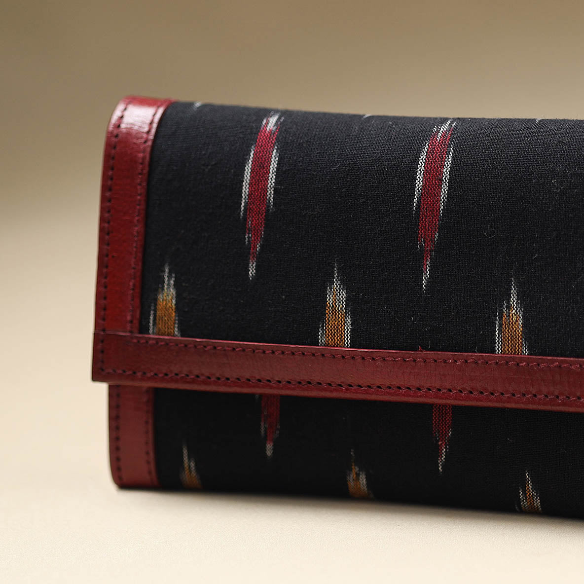 ASALKAAR Black - Handcrafted Ikat Weave Leather Wallet - view 3