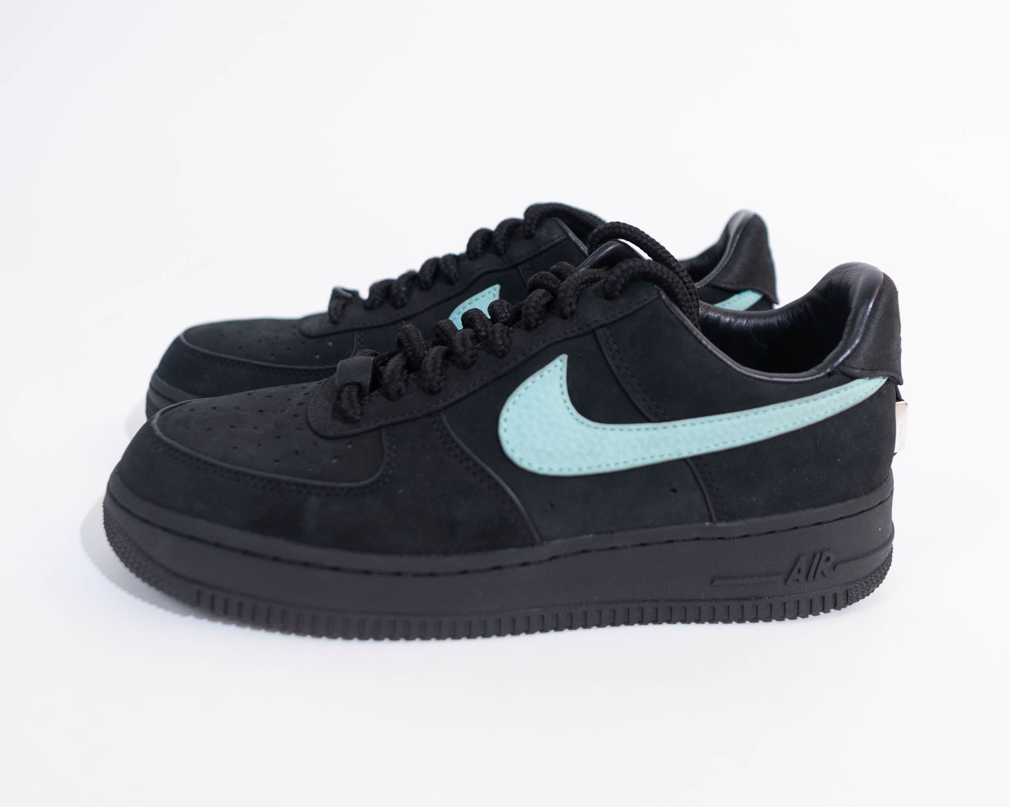 Tiffany & Co. x Nike Air Force 1 Low 1837 - view 4