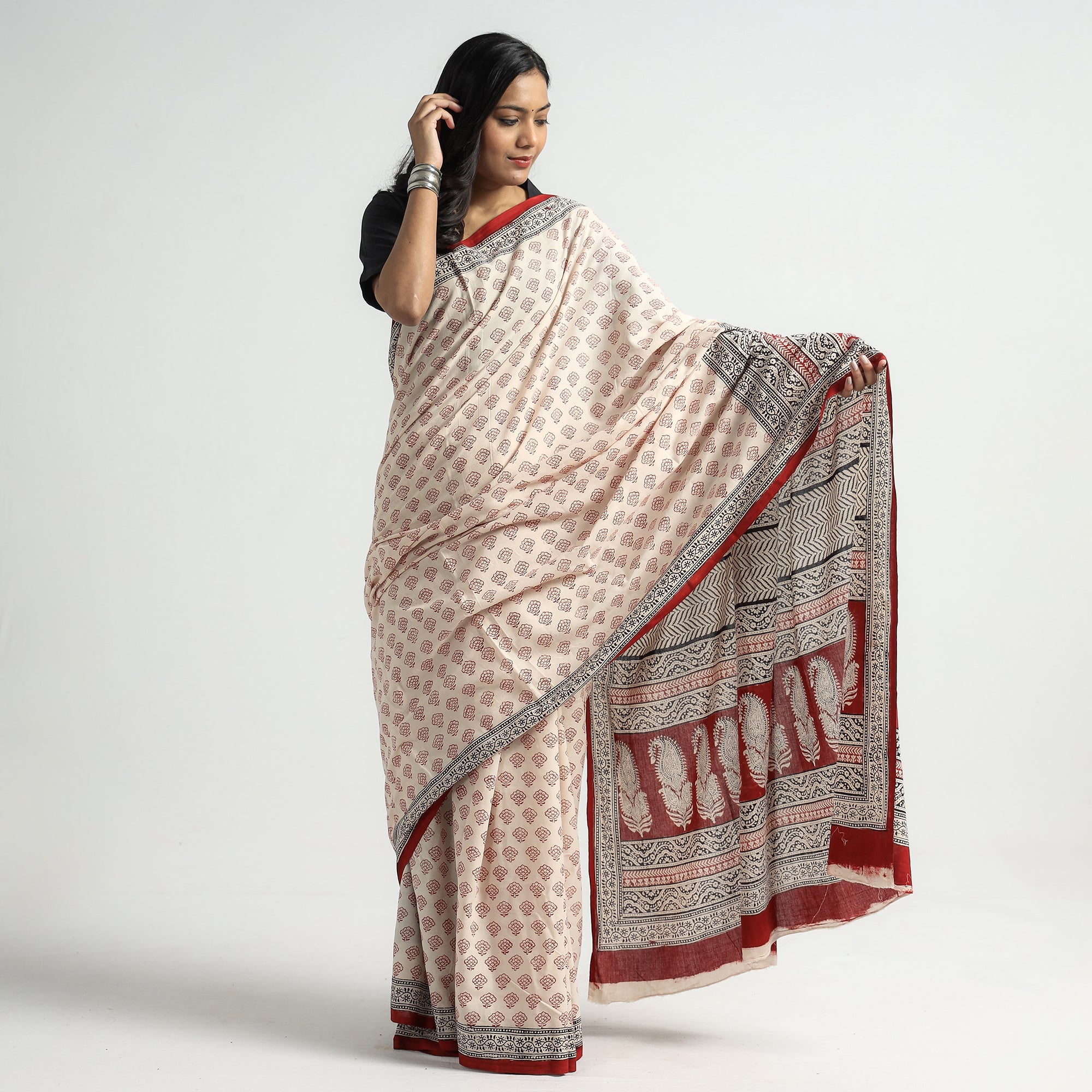 BAGH PRINTS BY MOHAMMED BILAL KHATRI Beige - Bagh Hand Block Printed Natural Dyed Cotton Saree - view 2