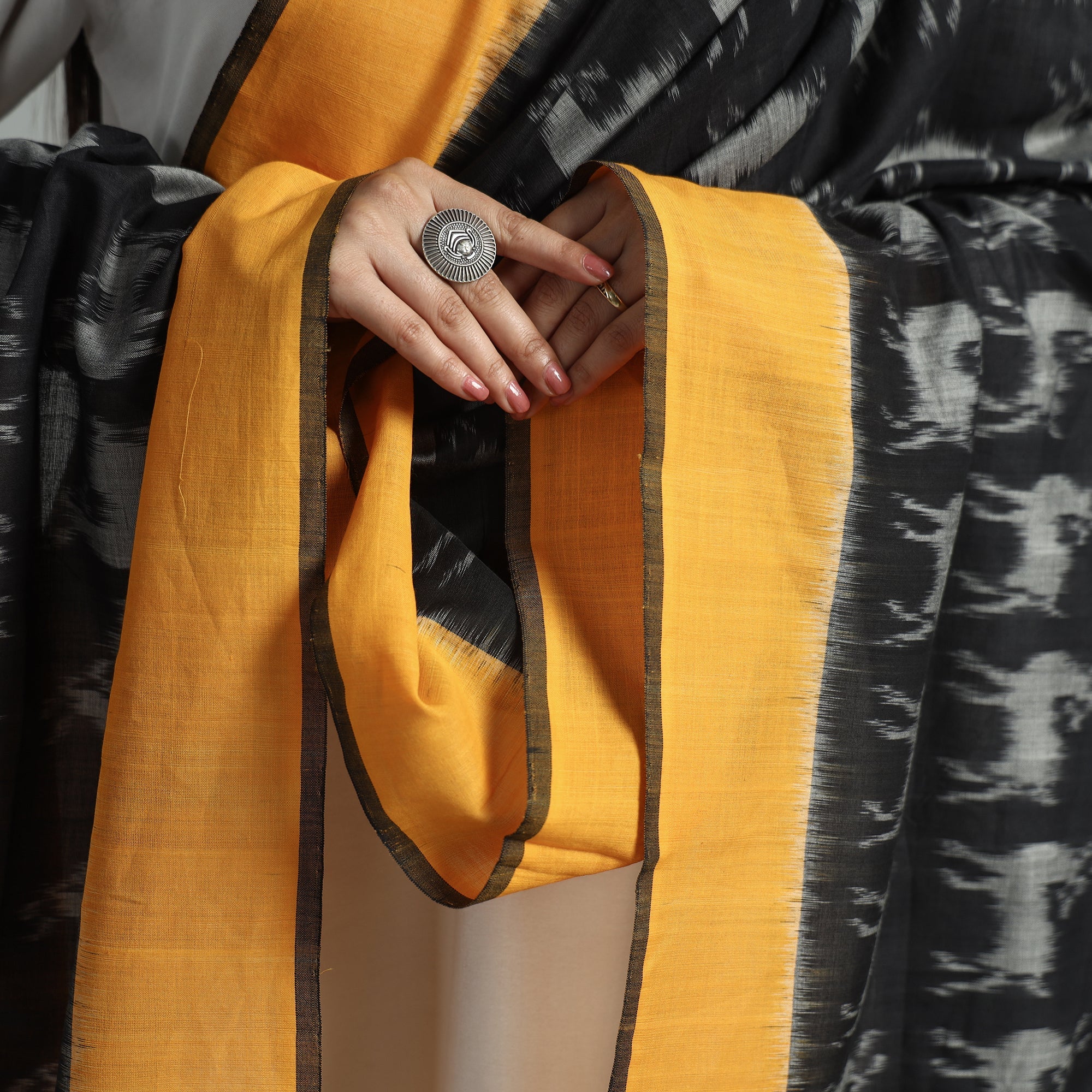 IKAT WEAVES BY EDEM CHANDANA Black - Pochampally Ikat Handloom Cotton Dupatta with Tassels 04 - view 4