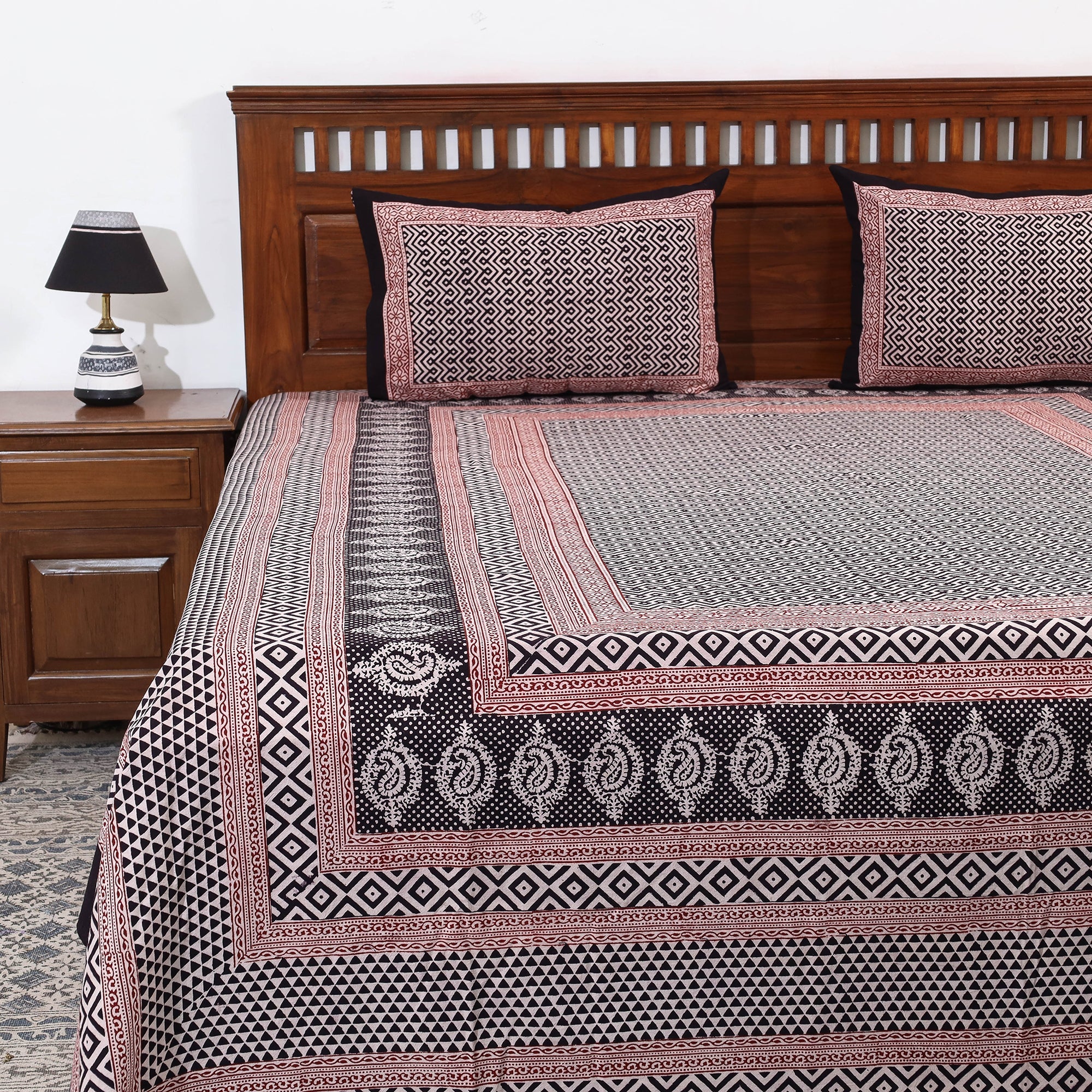 BAGH PRINTS BY ANSHAR FARUKH KHATRI Bagh Block Printed Cotton Double Bed Cover with Pillow Covers (112 x 92 in) - view 2