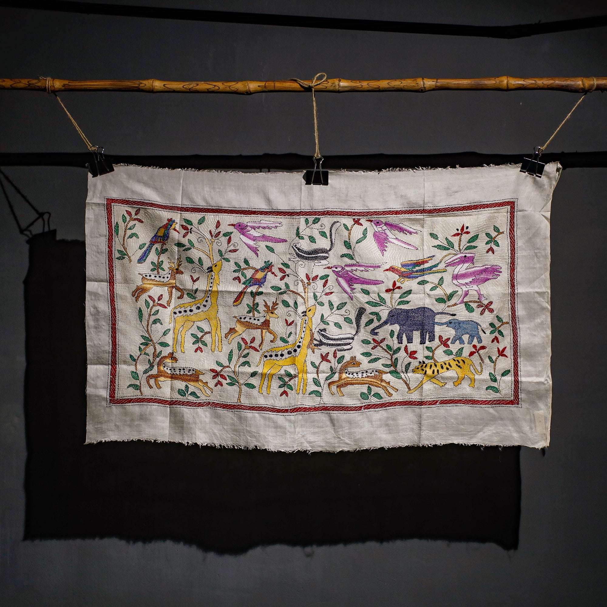 KHUSHBASH - HAPPY LOOM OF EAST Bengal Kantha Hand Embroidery Tussar Silk Wall Hanging (35 x 35 in) 25