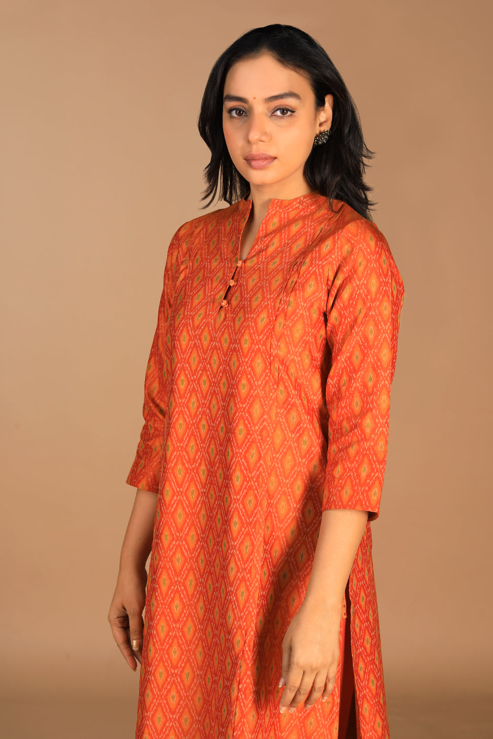 Kalanjali Ethnics Handwoven Pochampally silk Ikat kurta - view 5