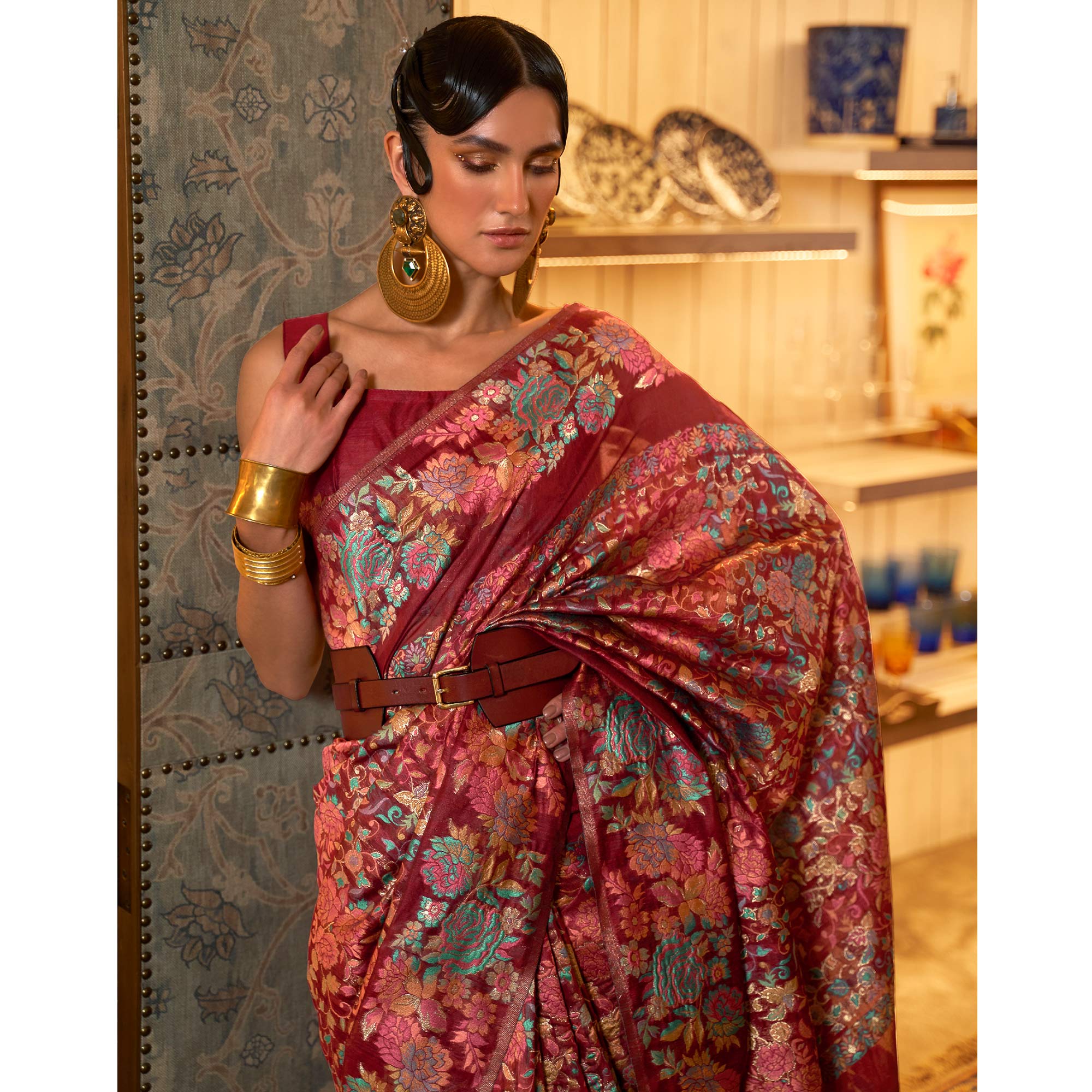 Peachmode Maroon Floral Woven Art Silk Saree – Women's - view 4