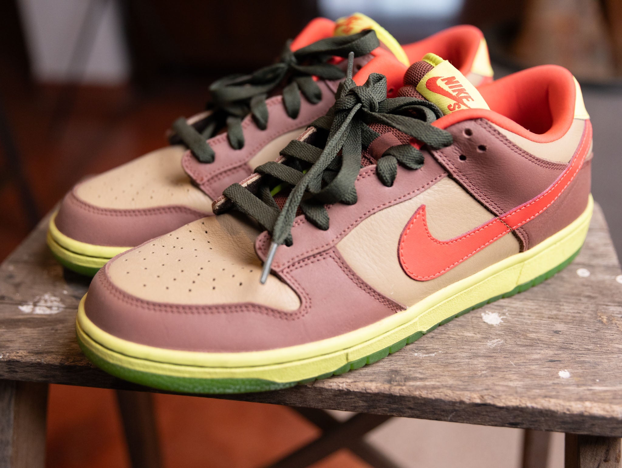 Nike SB Dunk Low Toxic Sea Robin - view 2