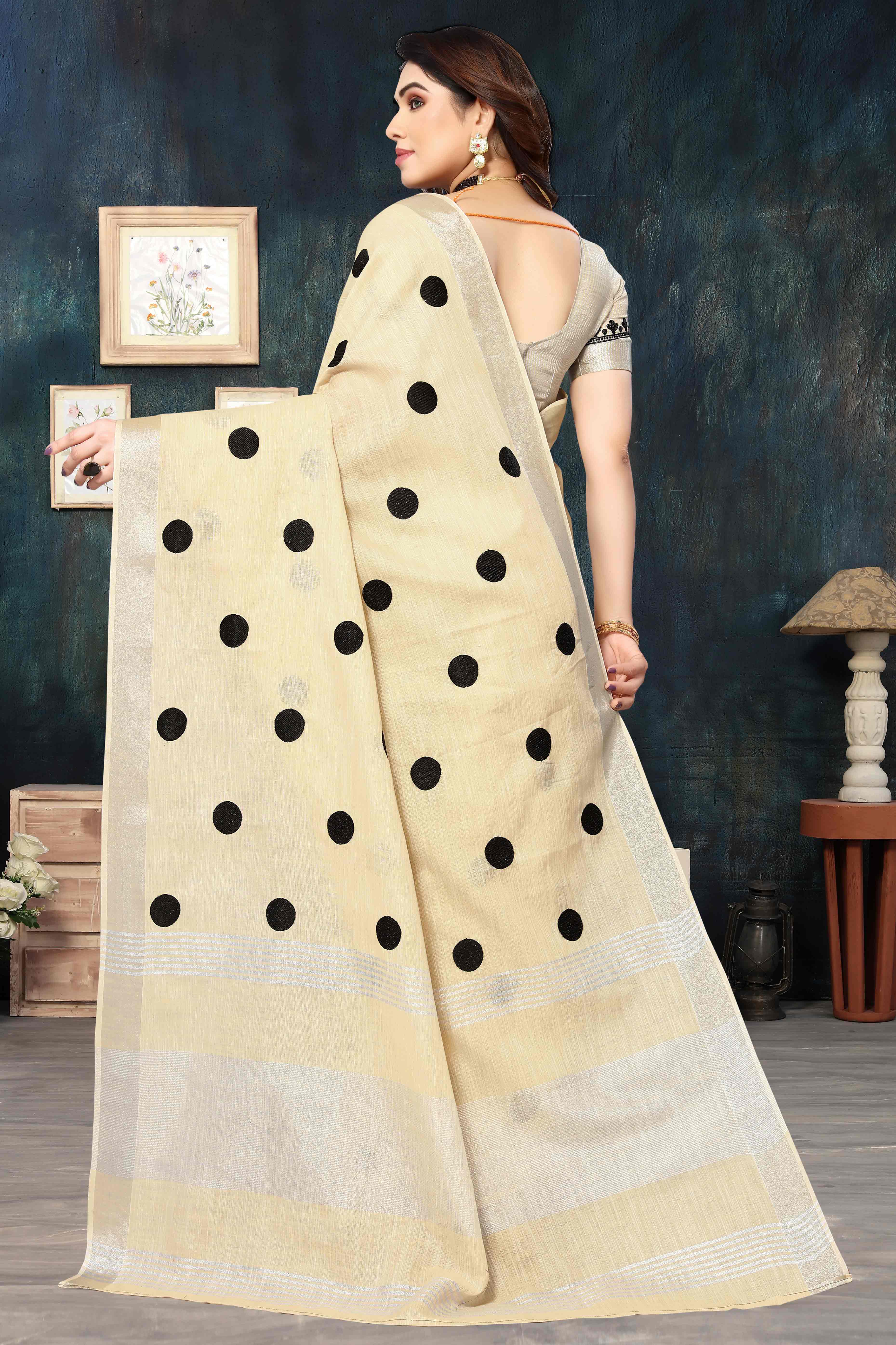 Peachmode Cream Embroidered Linen Cotton Saree With Zari Border - view 5
