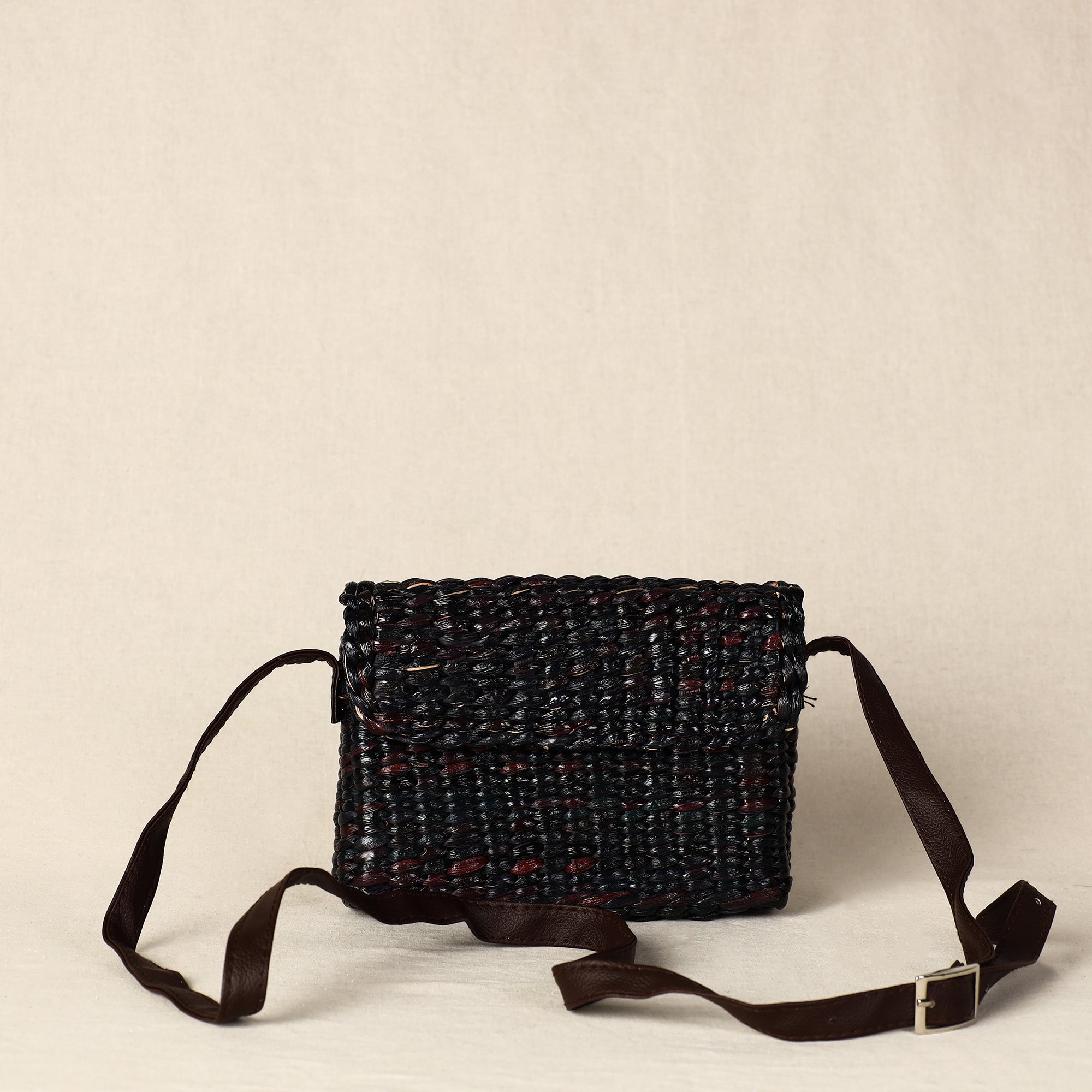 ITOKRI CRAFTS INITIATIVE Black - Handmade Organic Water Hyacinth Sling Bag from Assam - view 2