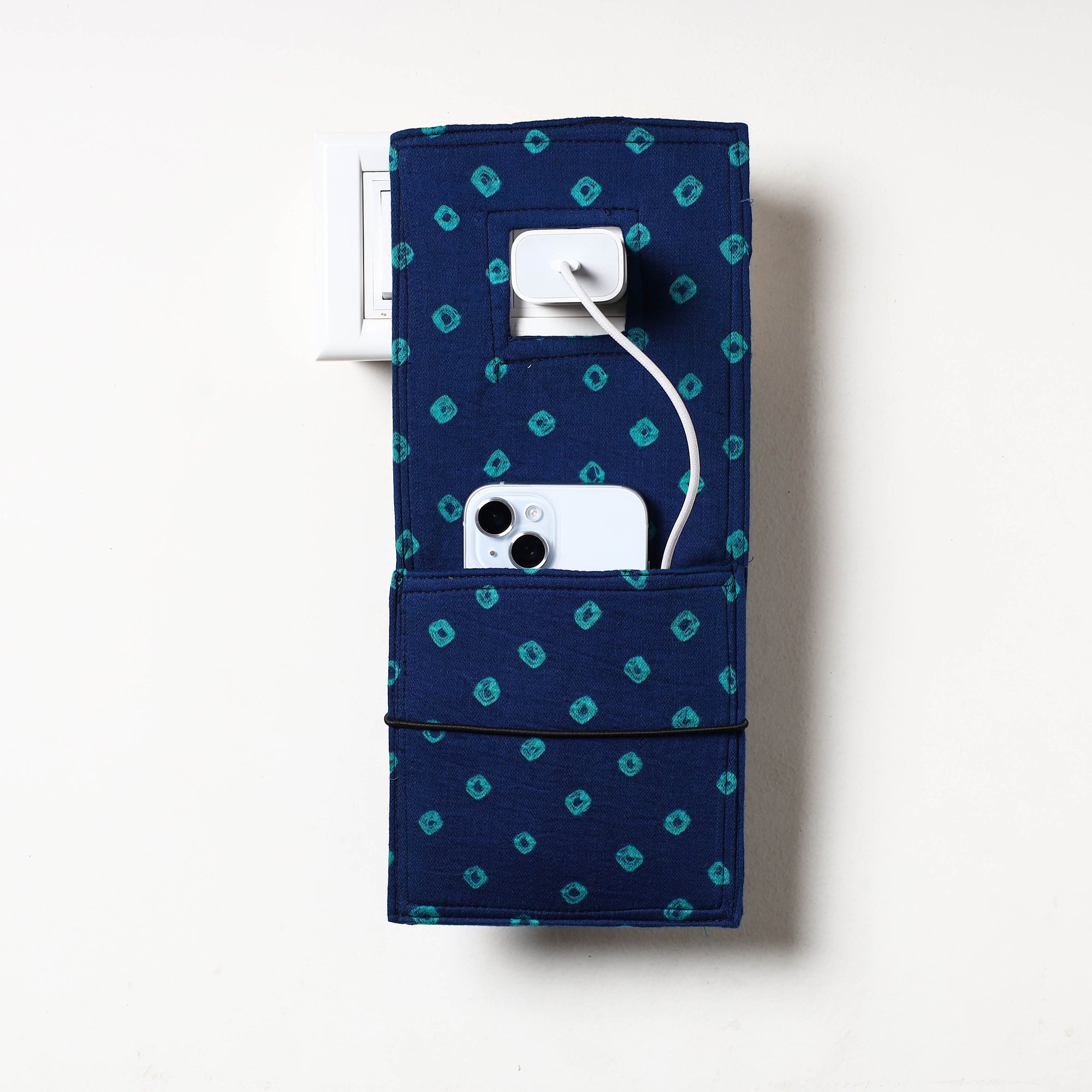 ITOKRI CRAFTS INITIATIVE Blue - Bandhani Tie Dye Cotton Mobile Charging Holder