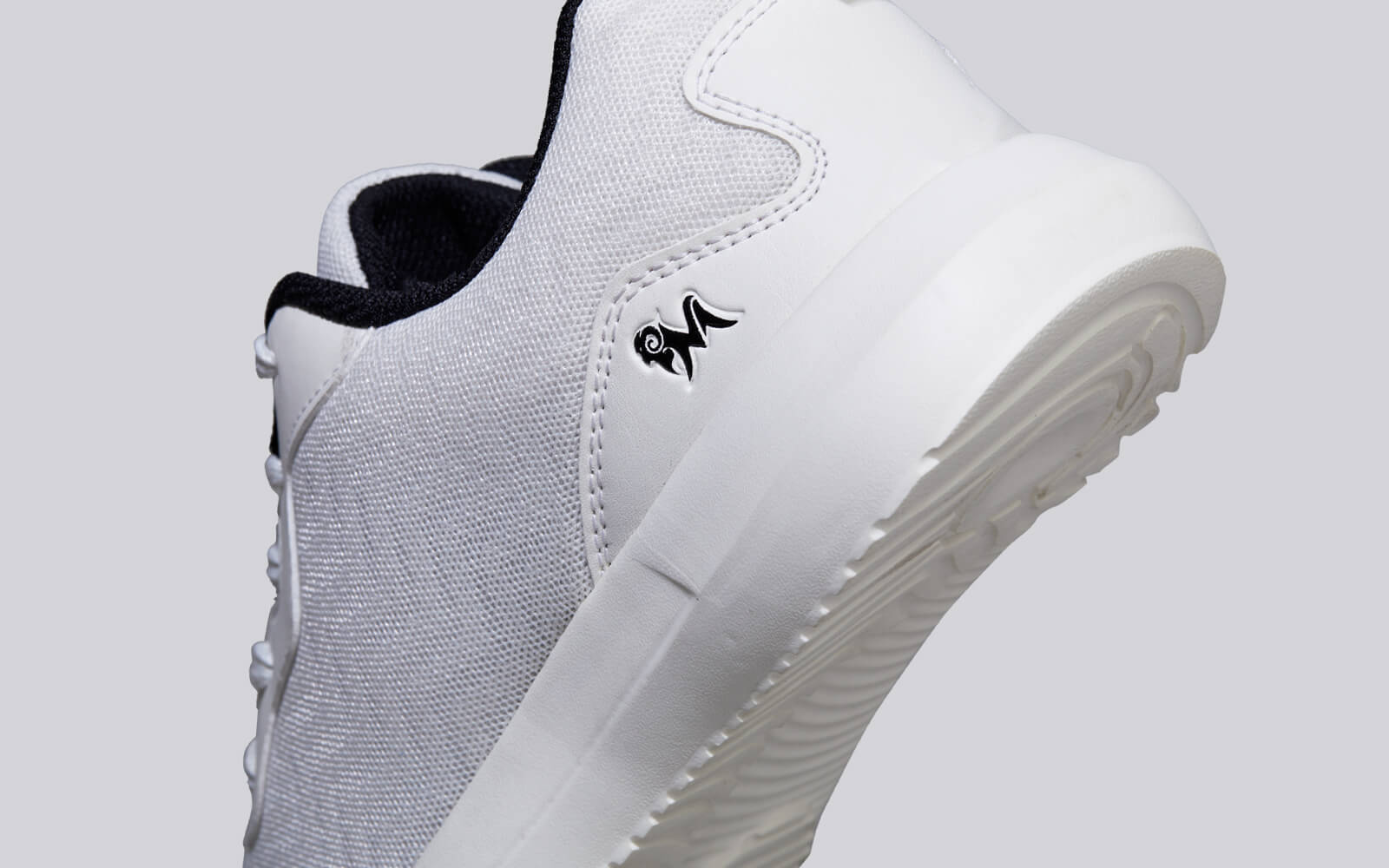 Neeman's Elevated Basics : White - view 3