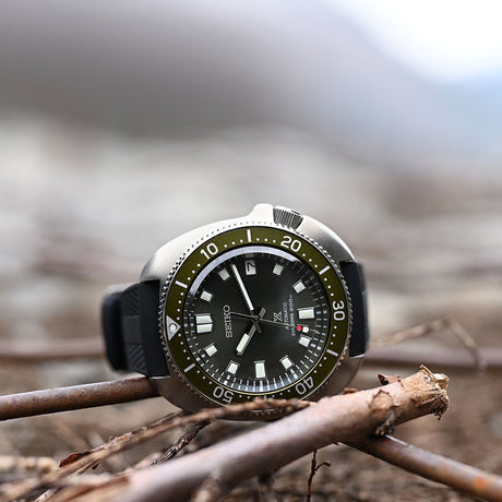 Seiko Prospex Green Dial Men 42.7mm - view 2