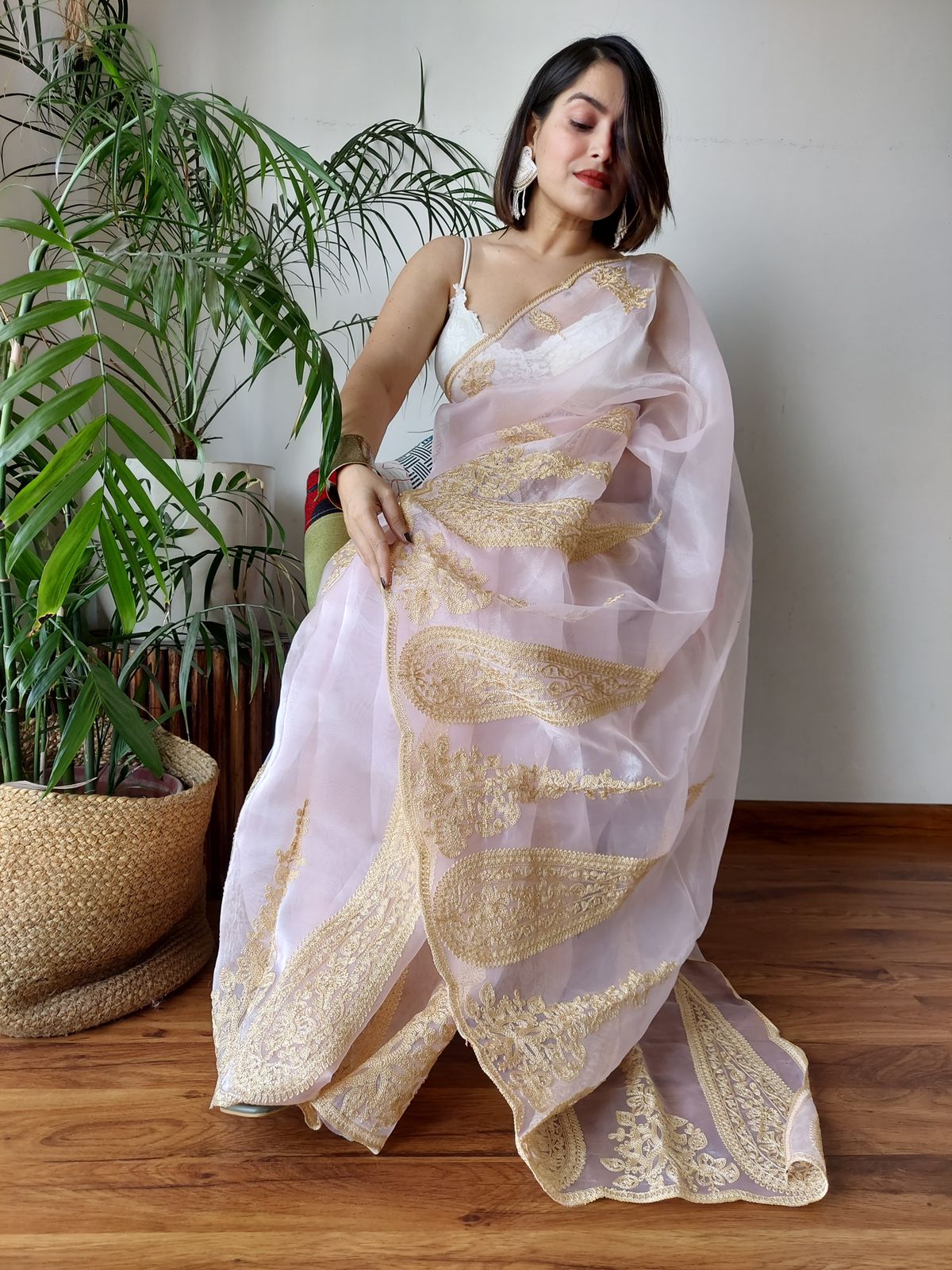 ClothsVilla Baby Pink Semi-Pure Organza Saree with Exquisite Lucknowi Work & Matching Blouse - view 3