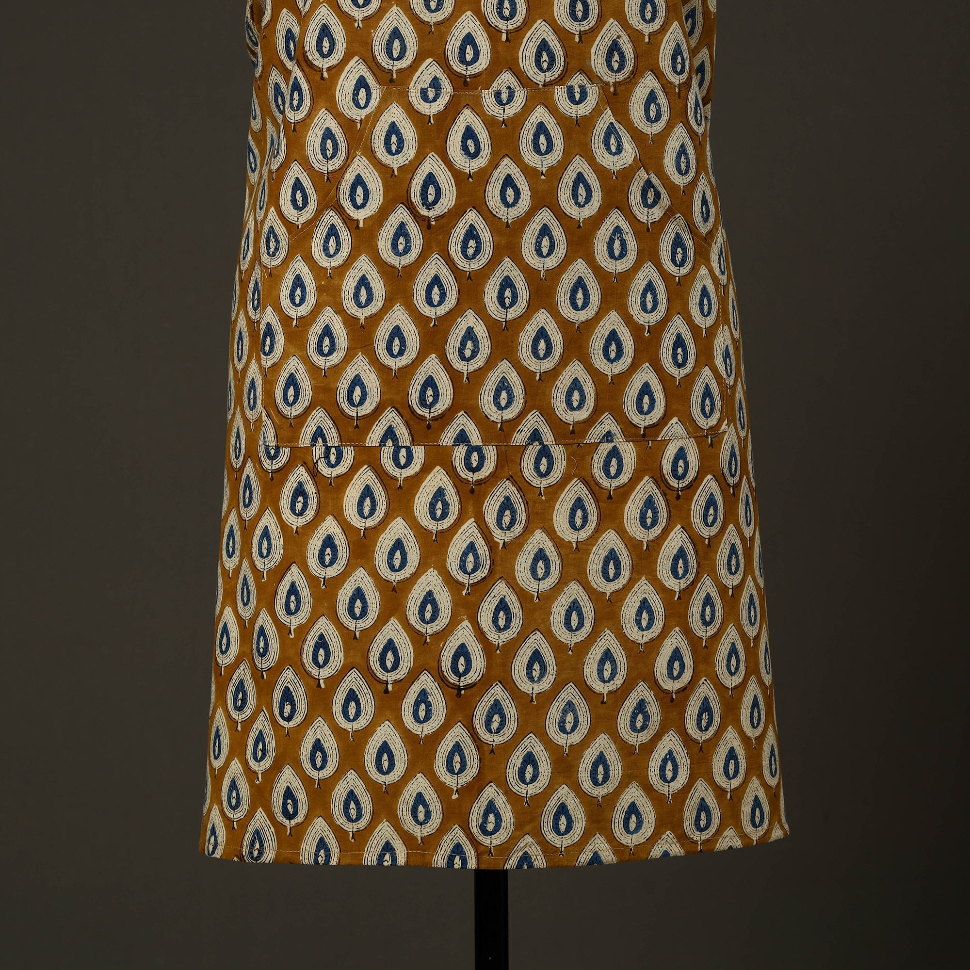 JALPARI Brown - Bagru Block Print Cotton Apron with Pocket 28 - view 2