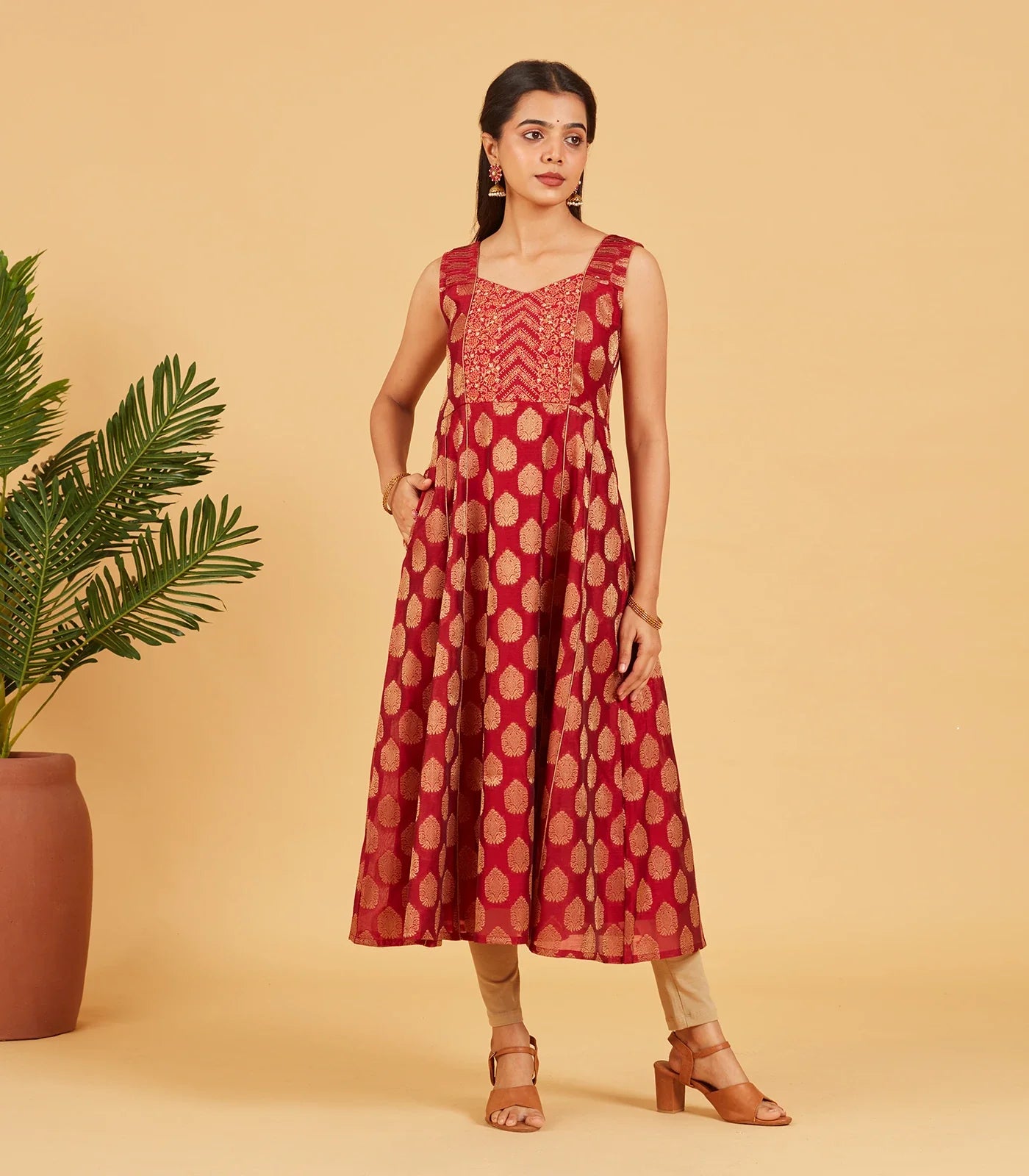 RmKV Maroon And Gold Brocade Kurta - view 5