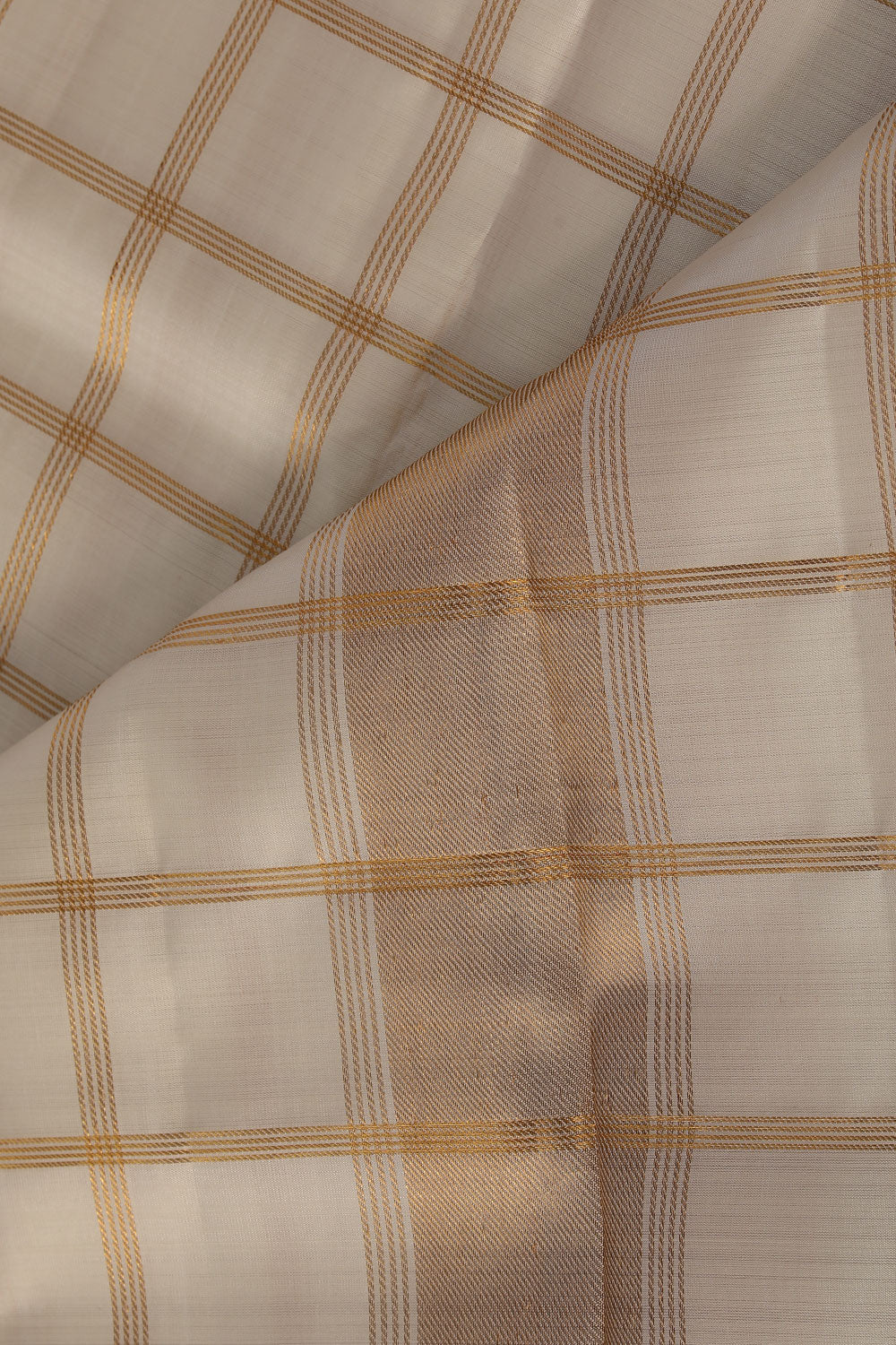 Kalanjali Kanchi Silk Cream Traditional Dhoti With Kanduva (8 X 4) - view 4