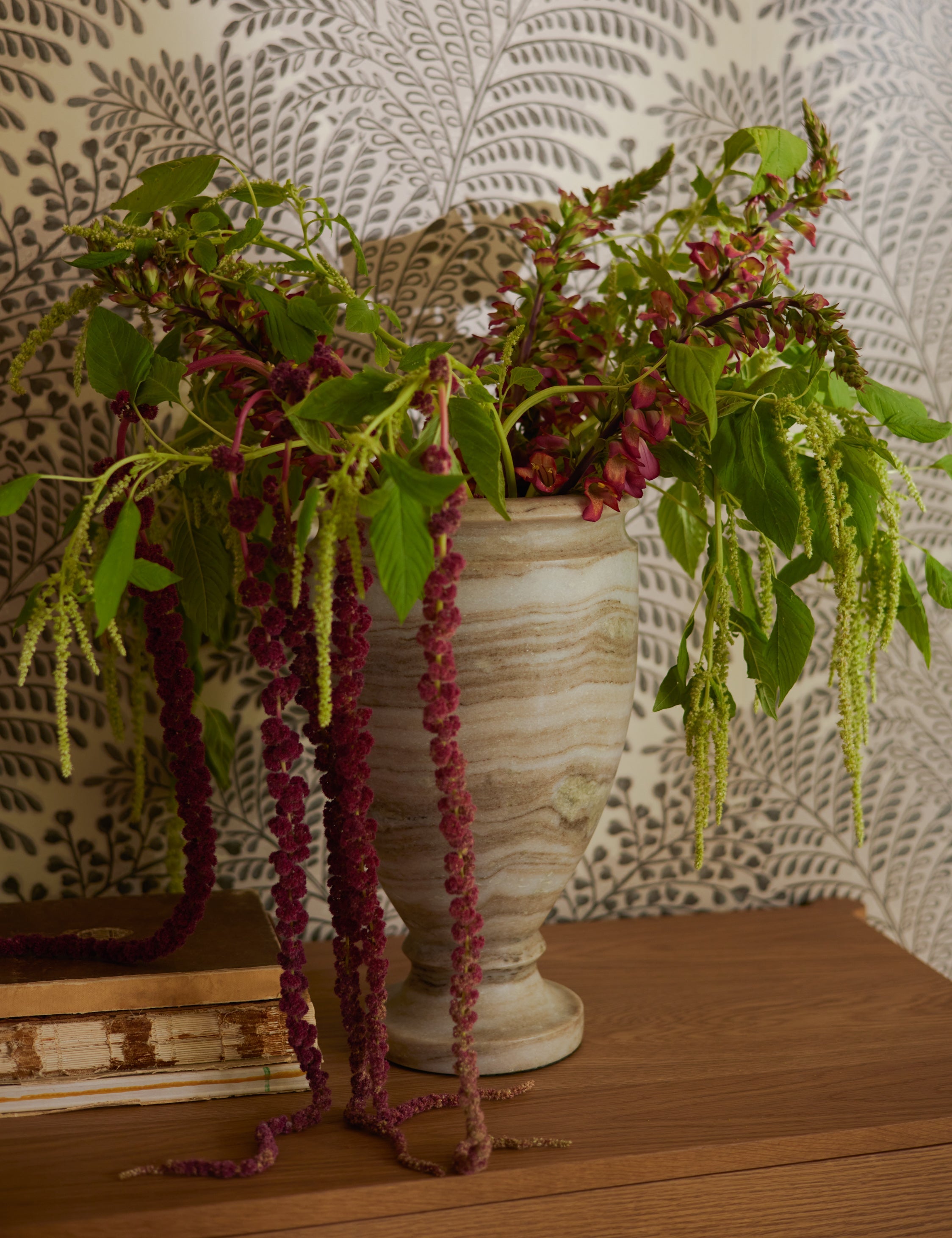 Lulu and Georgia Cesar Vase – Gray