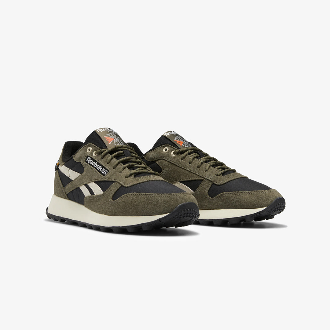 Reebok | CLASSIC LEATHER TENNIS { ARMY GREEN / STUCCO