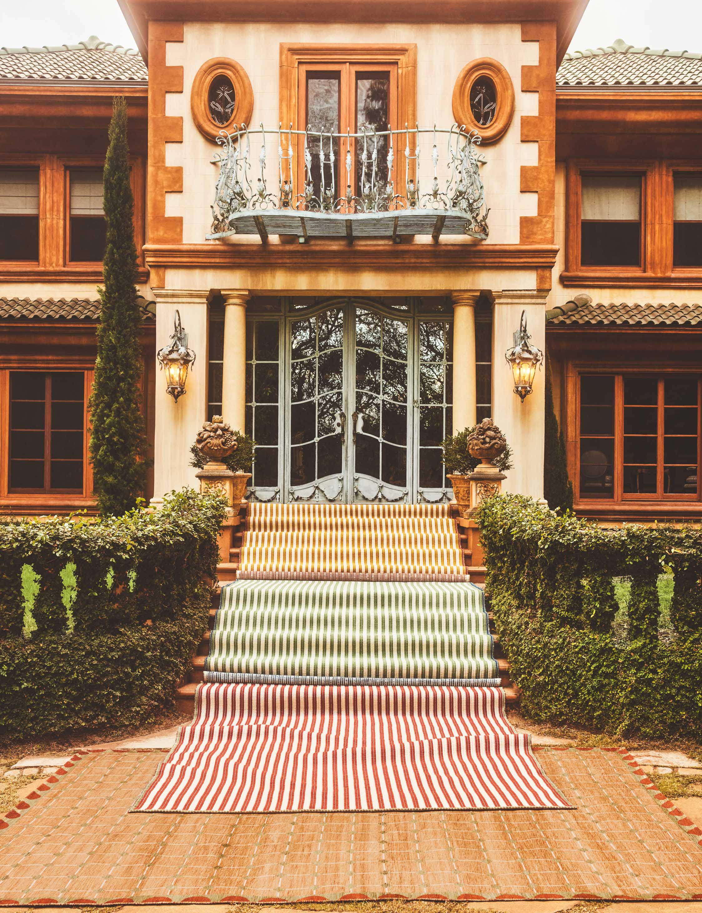 Lulu and Georgia Volante Indoor / Outdoor Rug - view 17