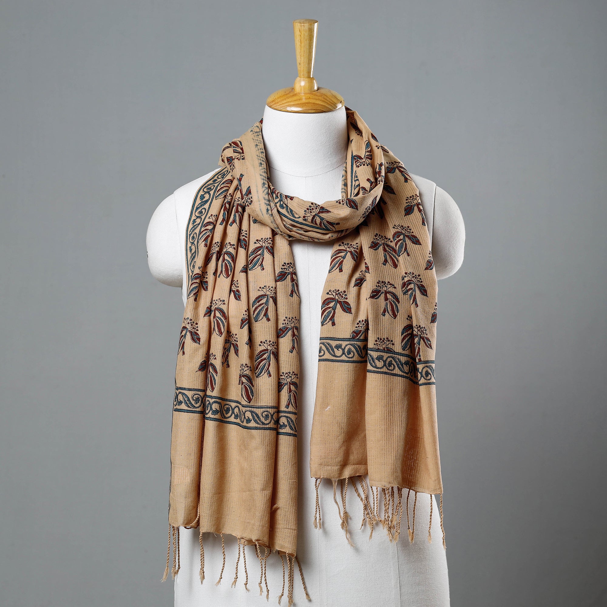DASTKAR ANDHRA MARKETING ASSOCIATION (DAMA) Beige - Mangalagiri Handloom Block Printed Cotton Stole with Tassels