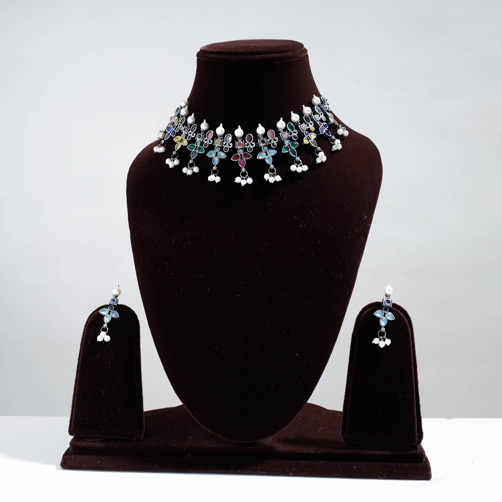 WHITE RIVER STORIES Antique Silver Finish Oxidised Brass Base Stone Work Choker Necklace Set