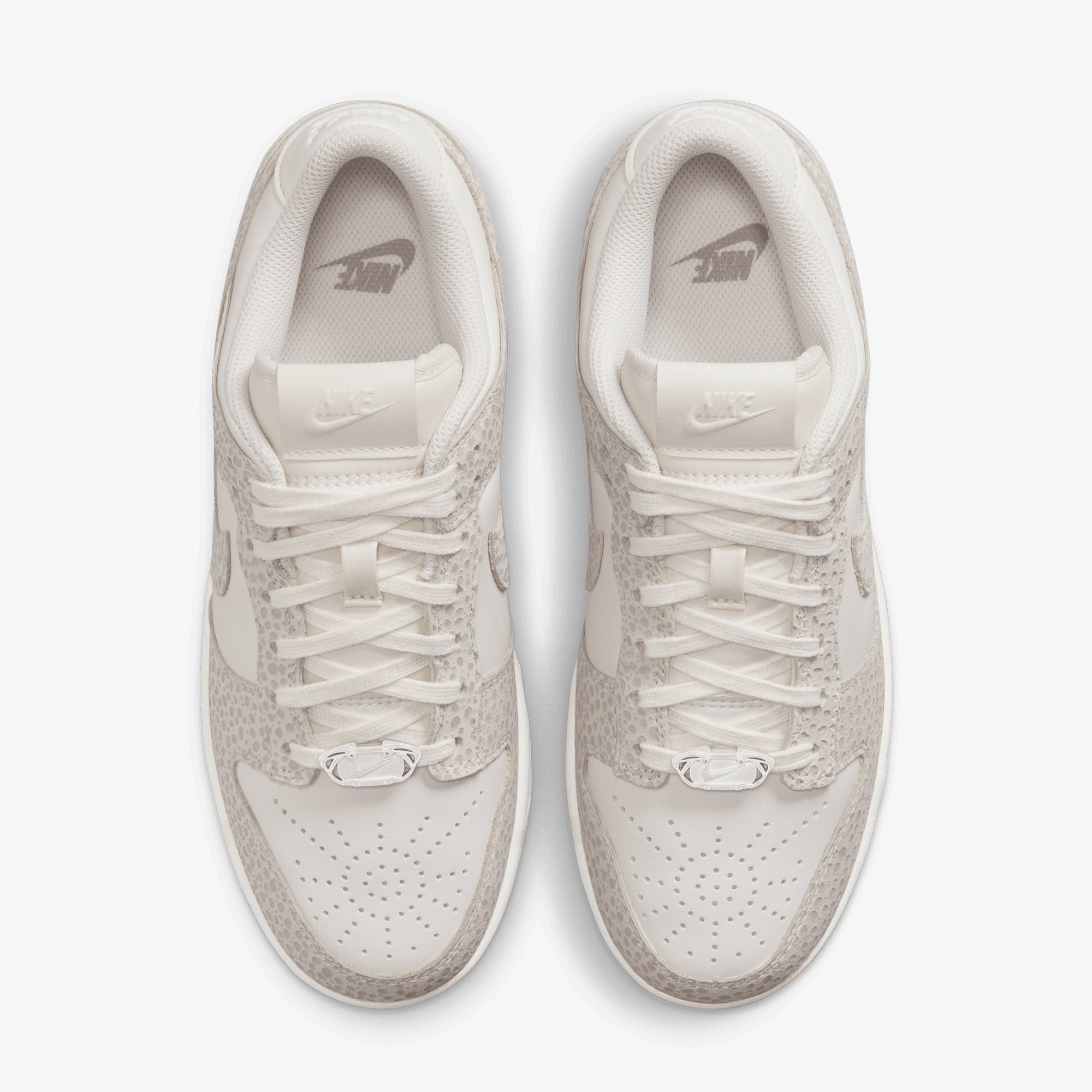 Nike | Dunk Low Premium { Phantom/photon Dust-lt Smoke Grey - view 2