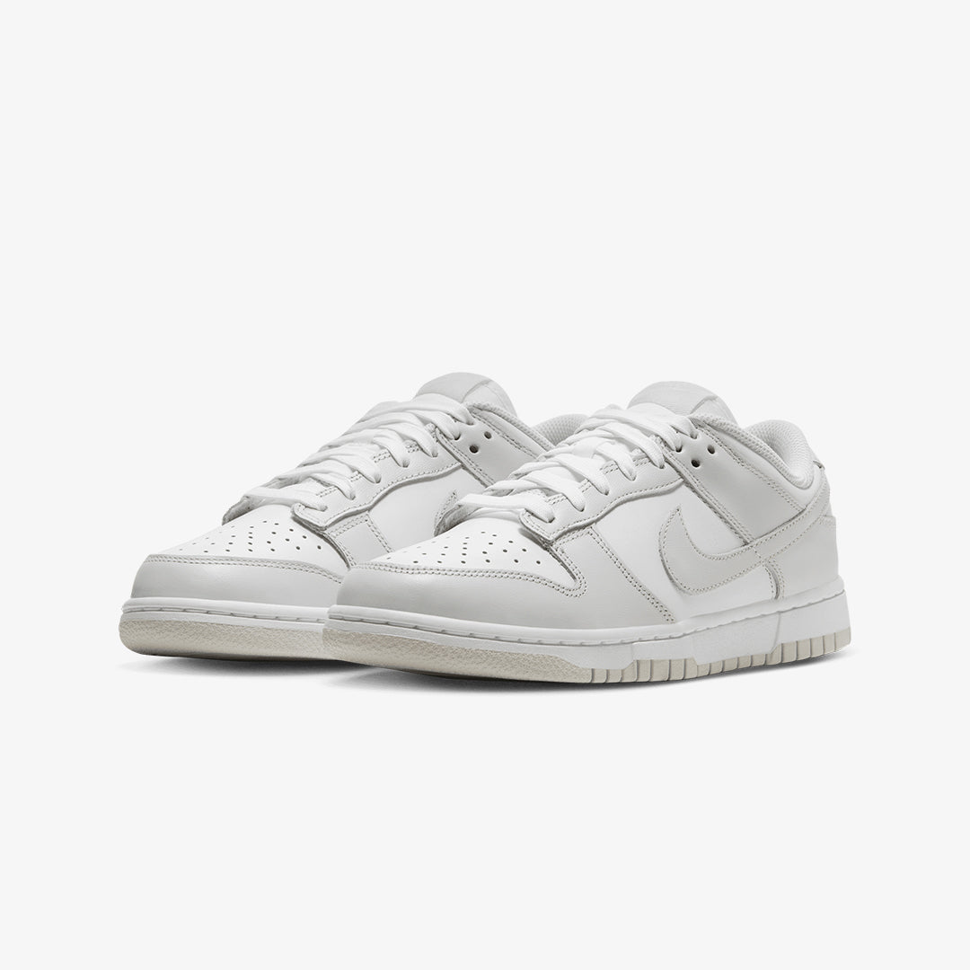 Dunk low white – Nike | DUNK LOW { WHITE/PHOTON DUST-WHITE