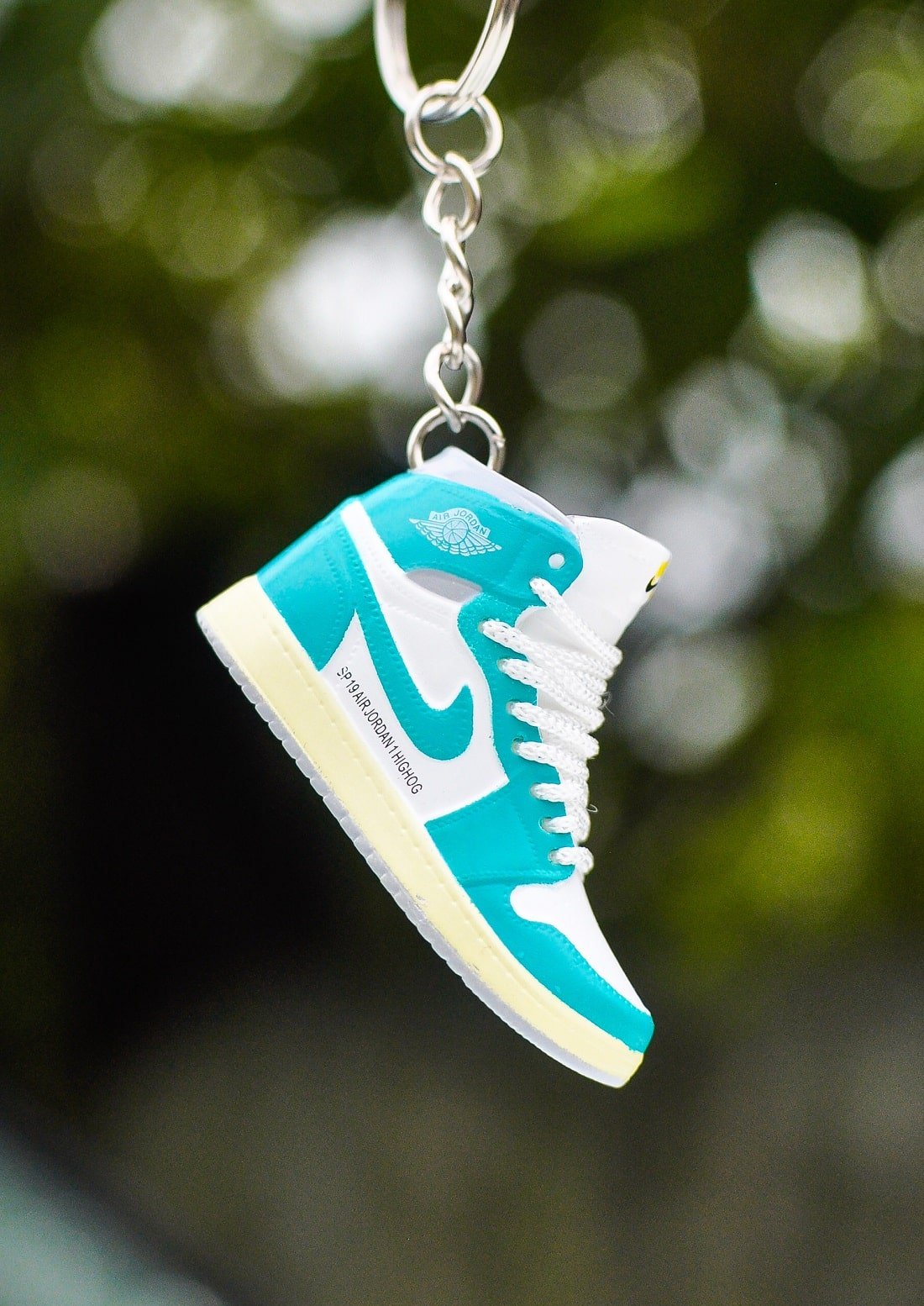 Kicks Machine 3D Sneaker Keychain Turbo Green - view 2