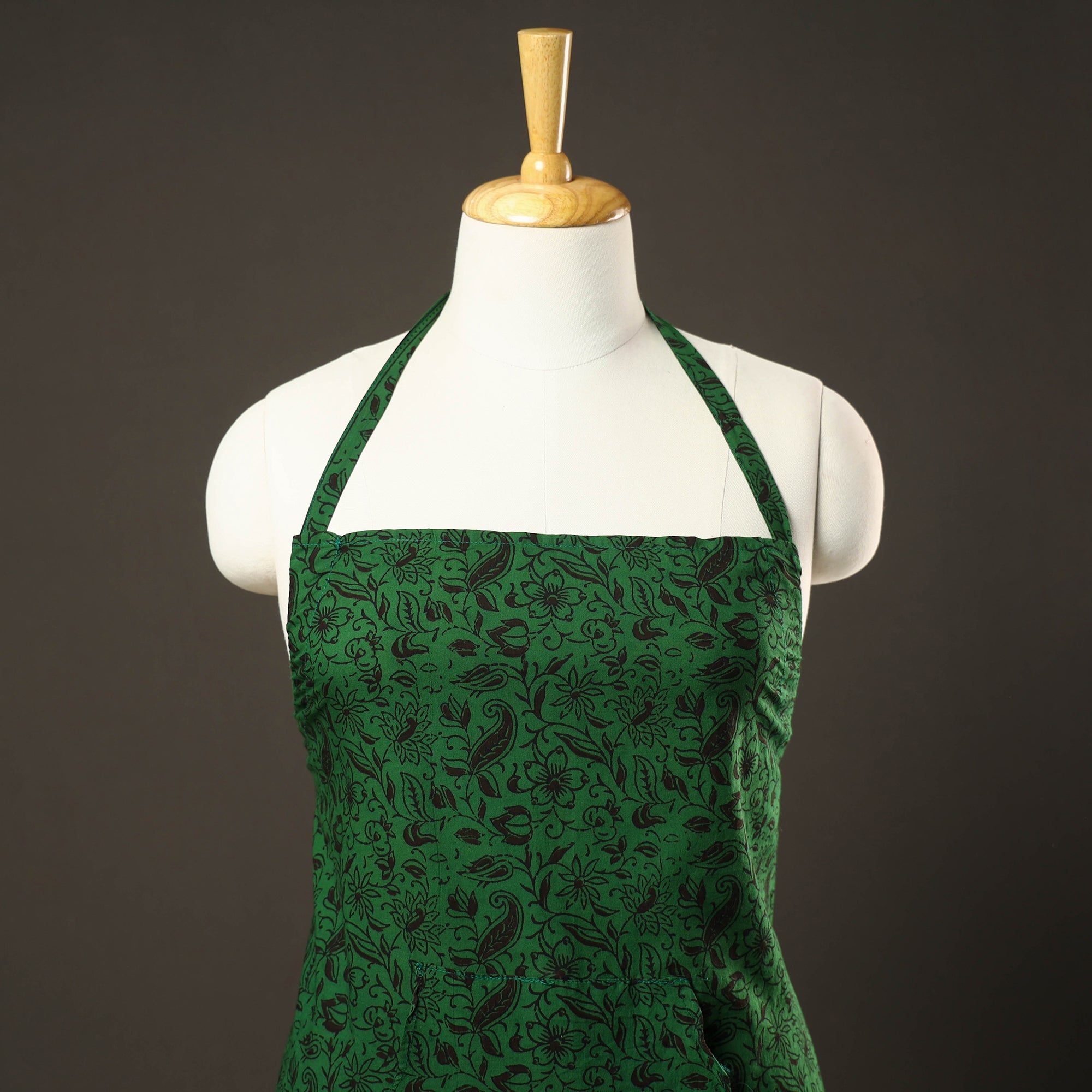 ITOKRI CRAFTS INITIATIVE Bagh Block Printed Cotton Apron with Pocket 22 - view 2