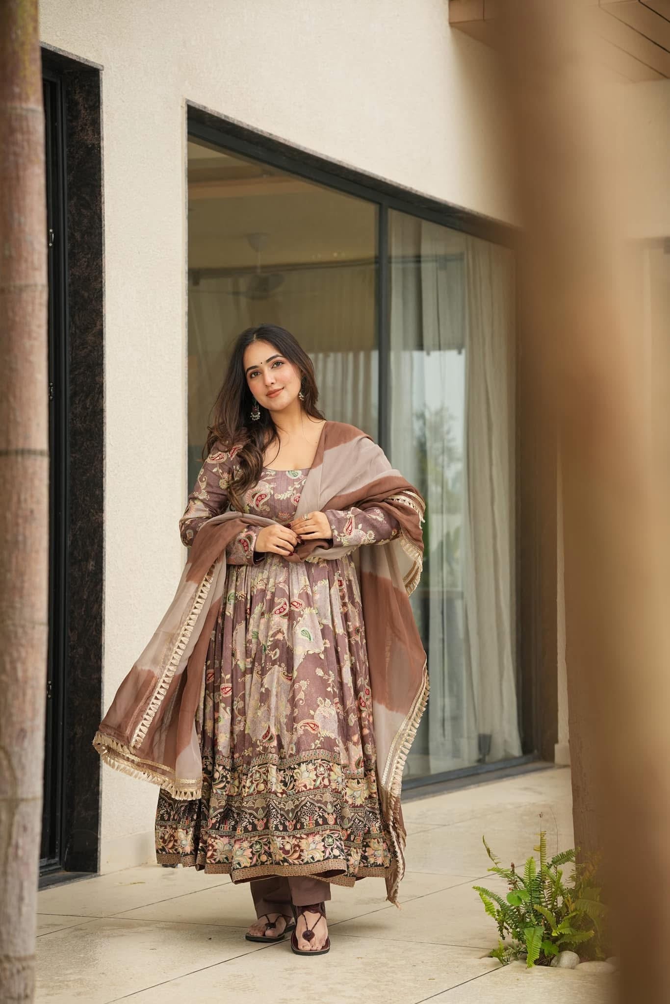 Idaho-o Walnut charm silk suit set