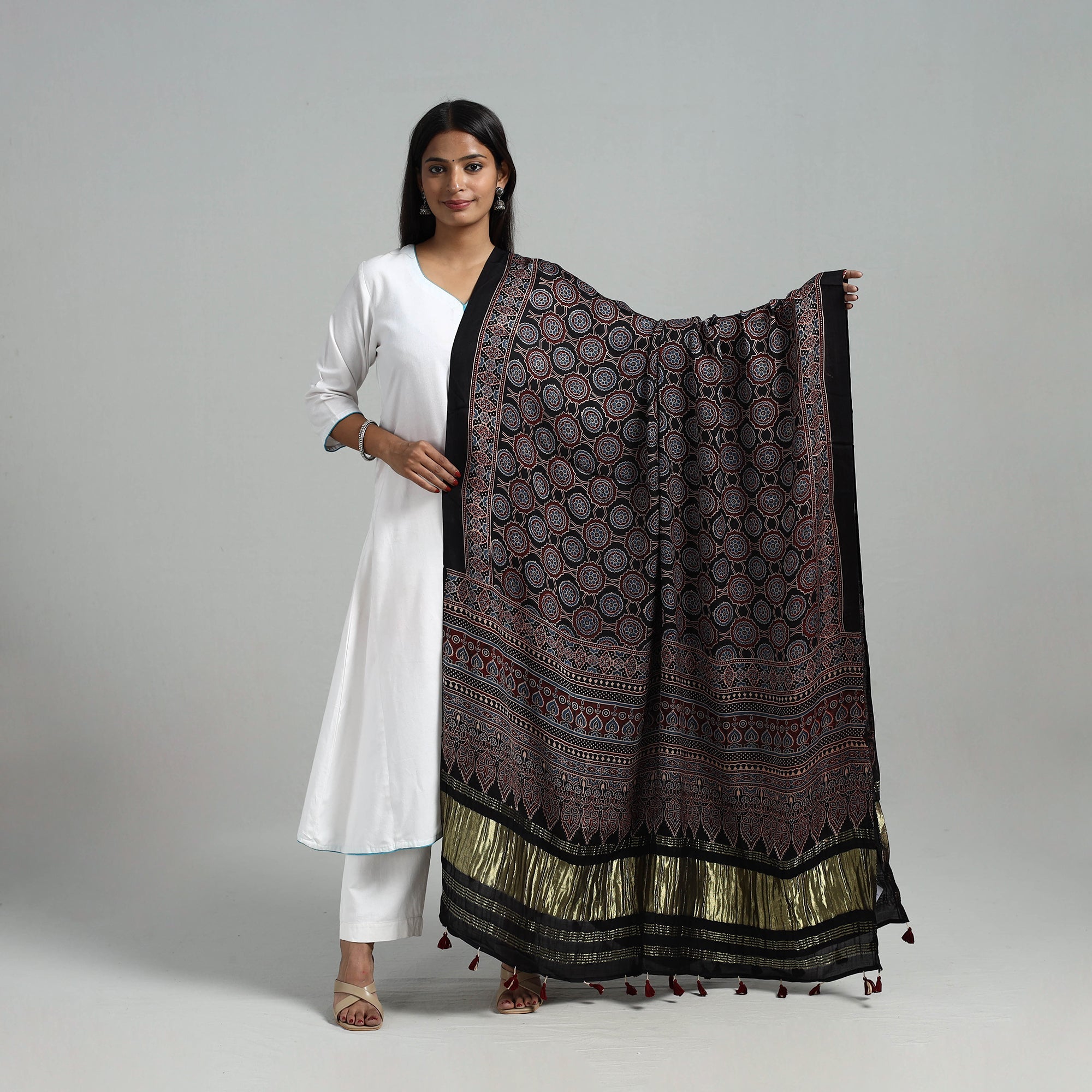 RIYAZ ABDULMAJID KHATRI - AJRAKH Black - Modal Silk Block Print Ajrakh Dupatta 04 - view 2