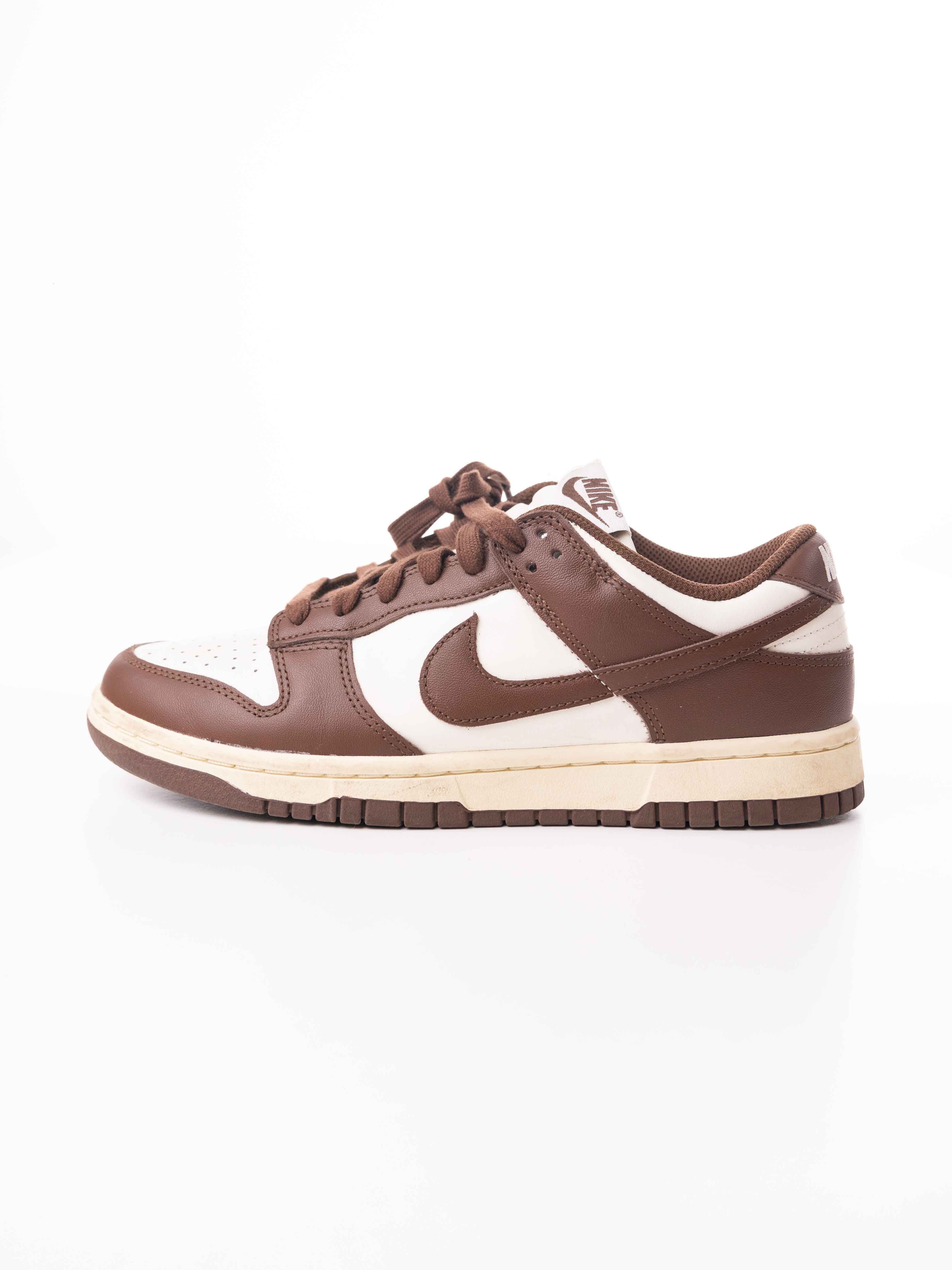 Nike Cocoa Dunk Low - view 2