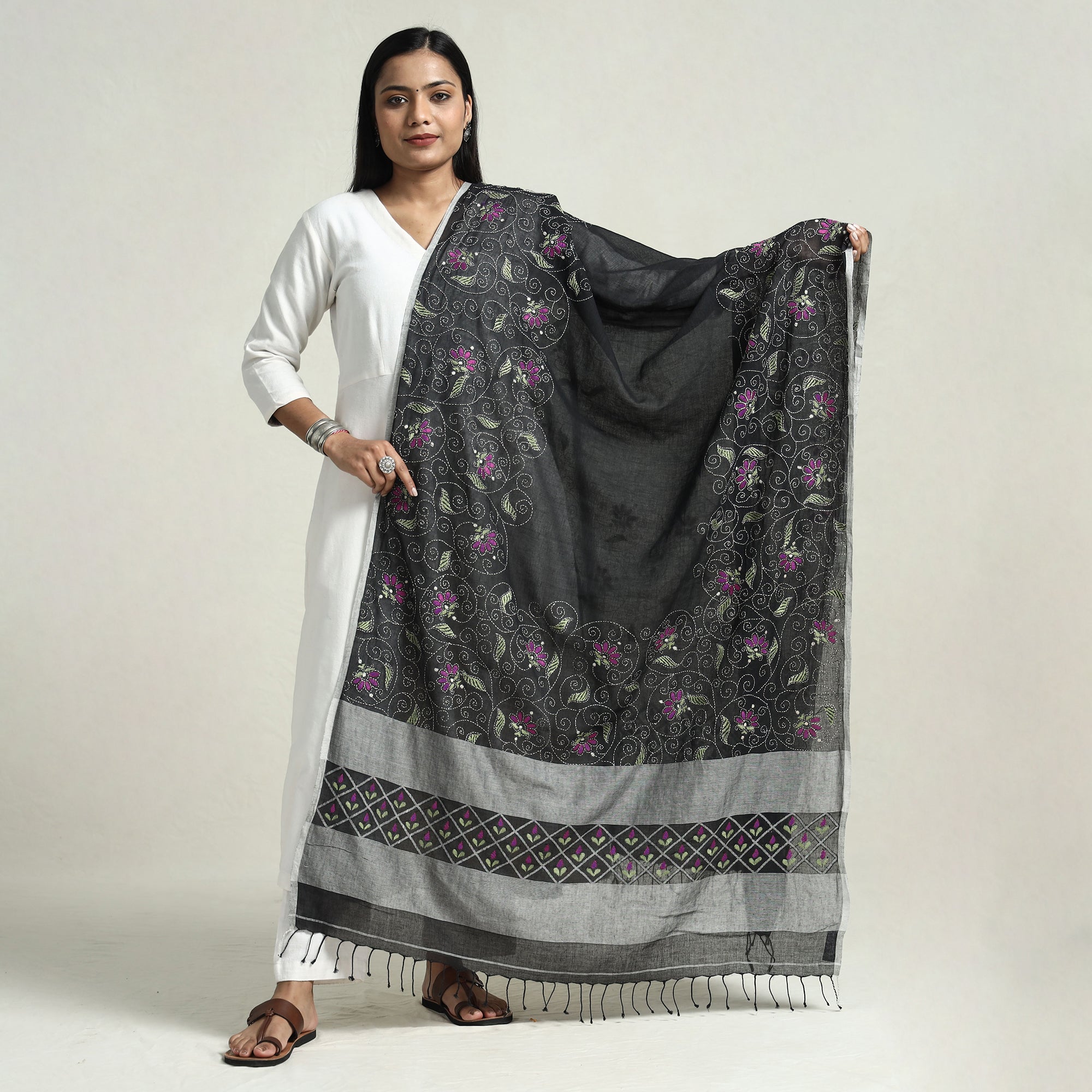 KHUSHBASH - HAPPY LOOM OF EAST Black - Bolpur Kantha Embroidery Cotton Handloom Dupatta with Tassels