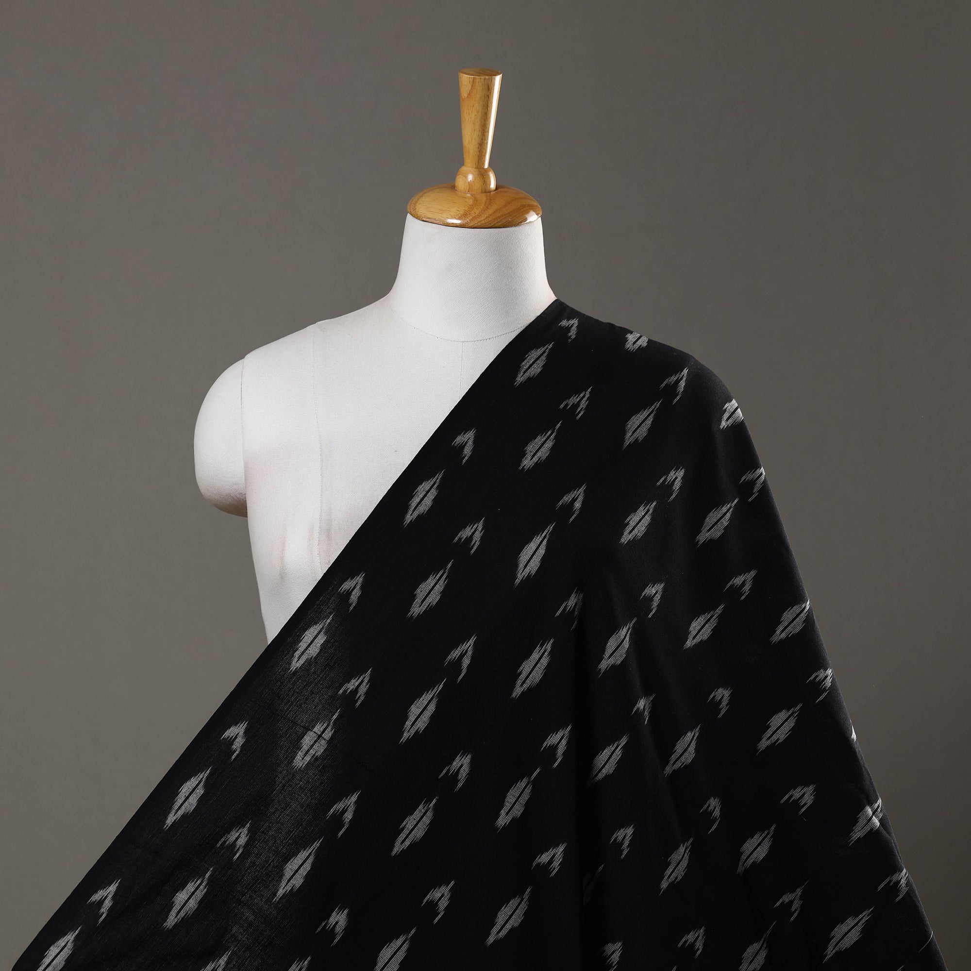 SOUTH KARGHA Black - Handloom Cotton Pochampally Ikat Fabric 08