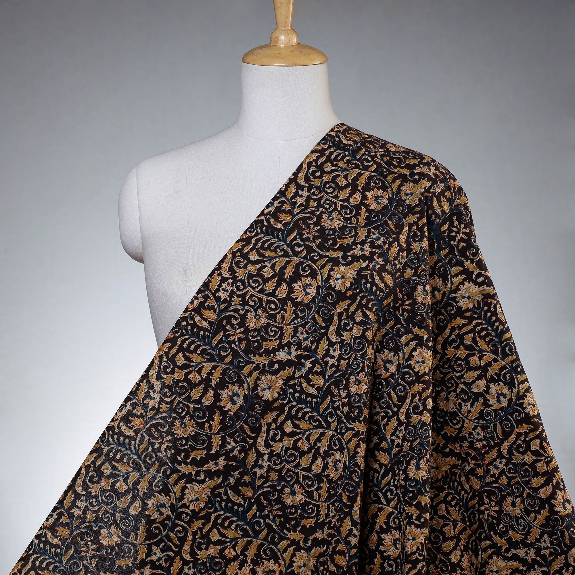 PITCHUKA SRINIVAS KALAMKARI PEDANA Black - Pedana Kalamkari Block Printed Cotton Fabric 11