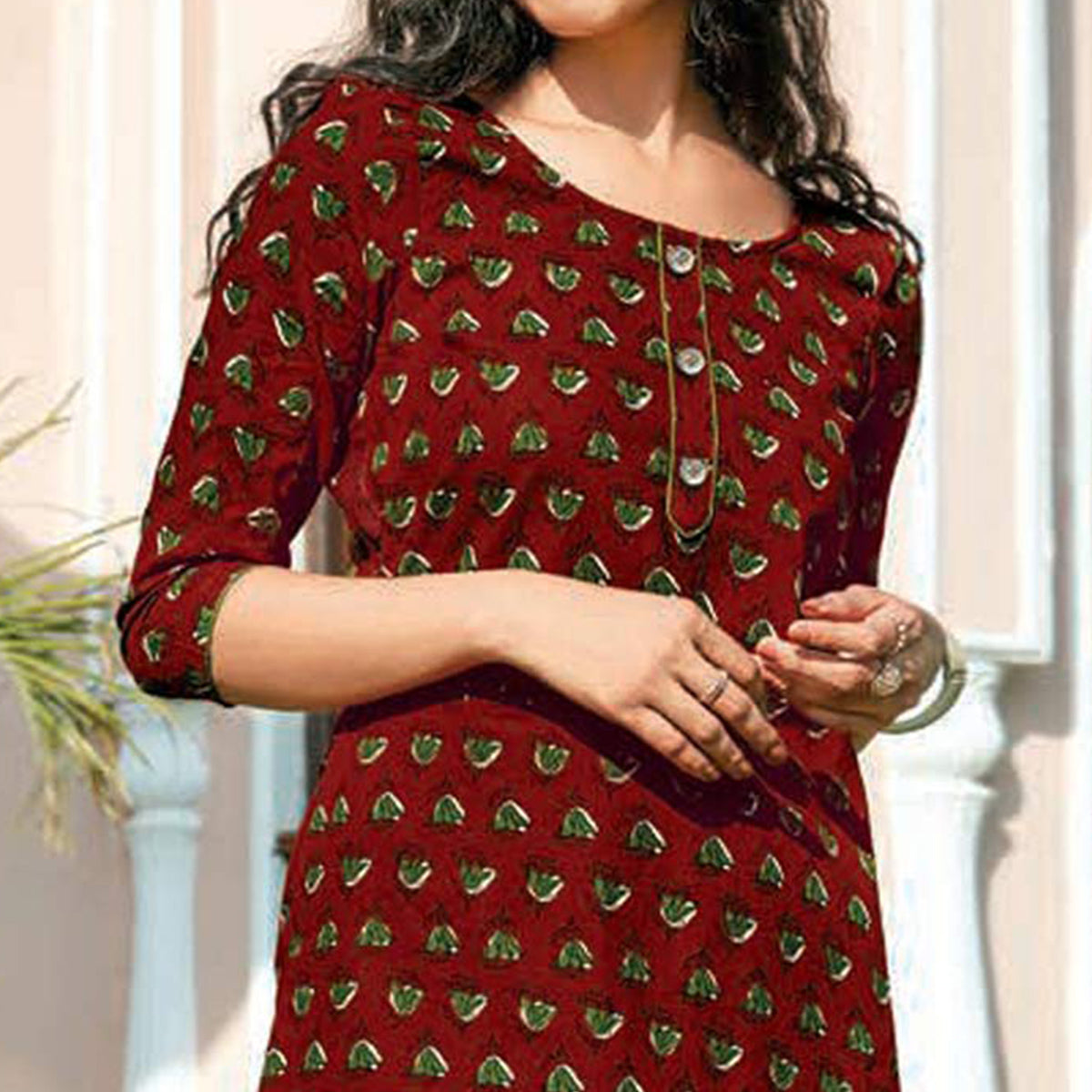 Peachmode Seller Maroon Floral Printed Cotton Blend Kurti - view 2