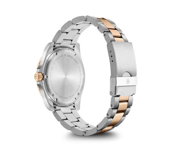 Victorinox Maverick Silver Stainless Steel Men 43mm