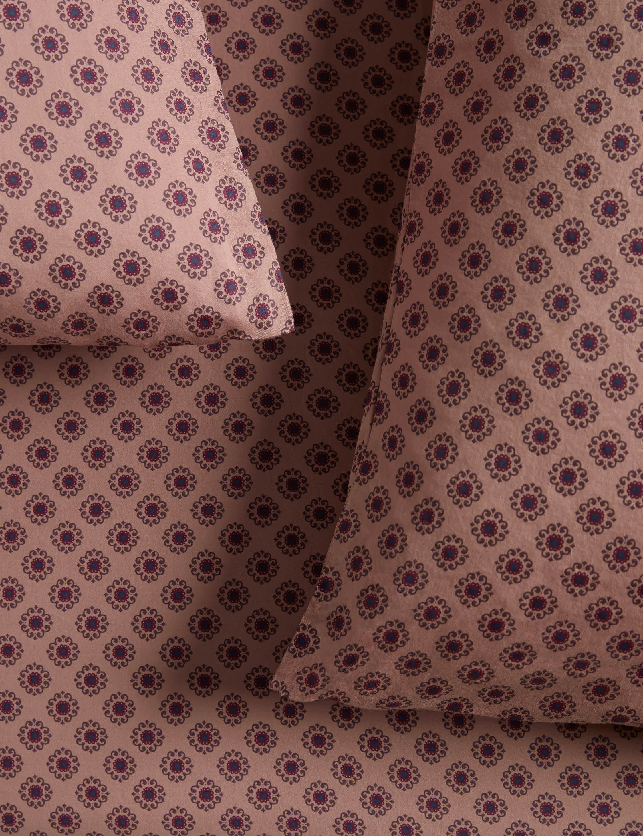 Lulu and Georgia Ashton Cotton Sateen Sheet Set - view 2