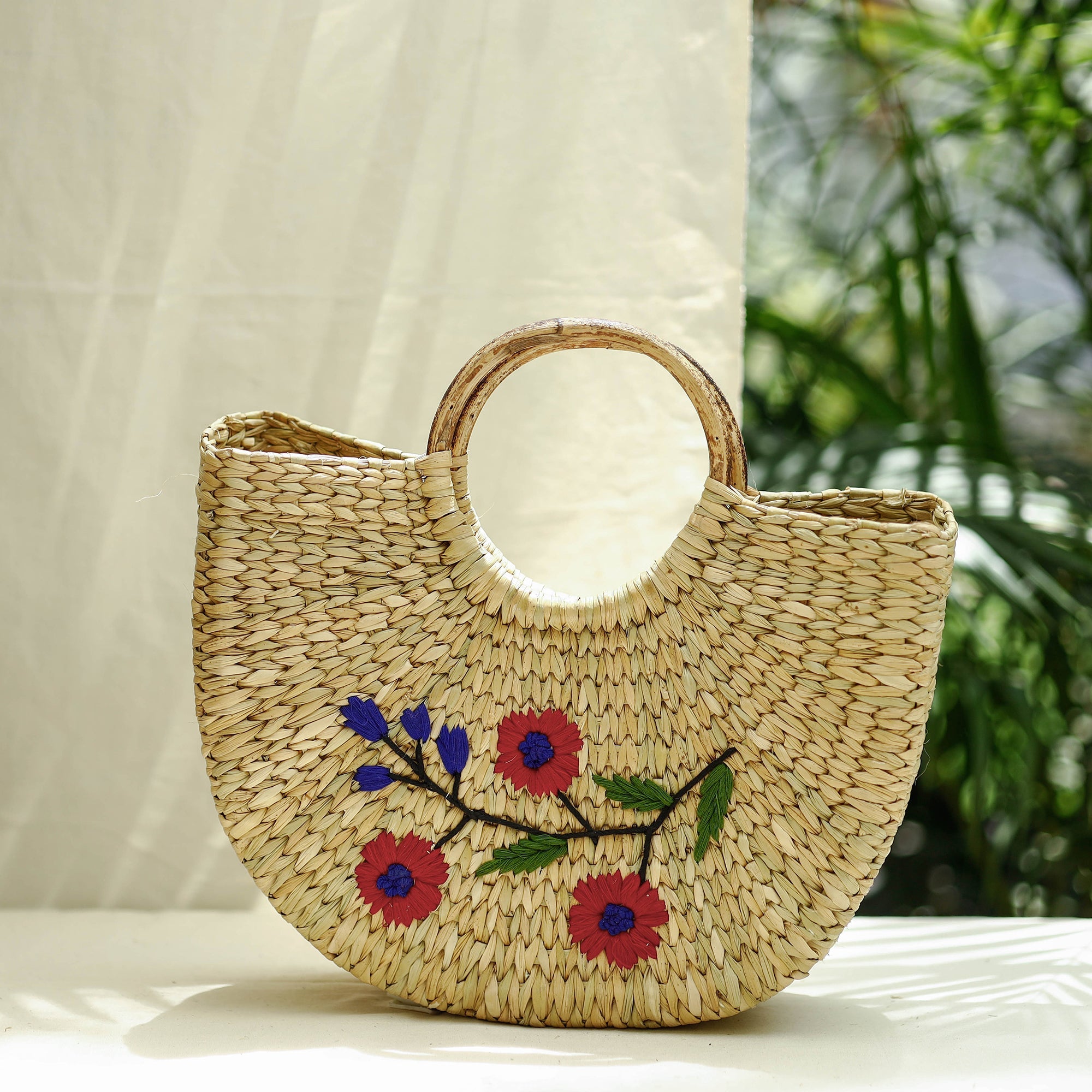 ITOKRI CRAFTS INITIATIVE Beige - Handcrafted Natural Water Reed Embroidered Hand Bag
