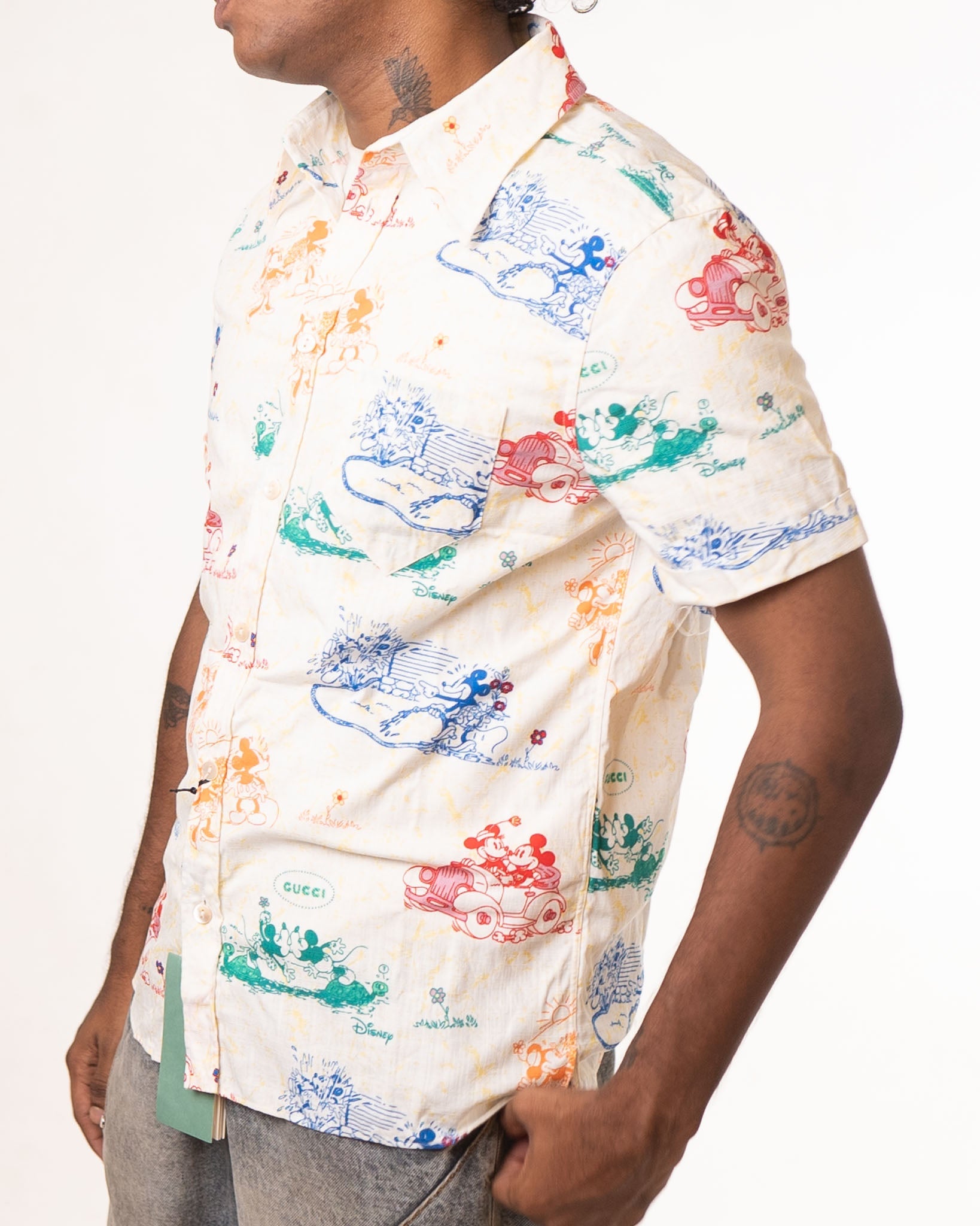 Gucci x Disney Mickey and Minnie Button up Shirt - view 2
