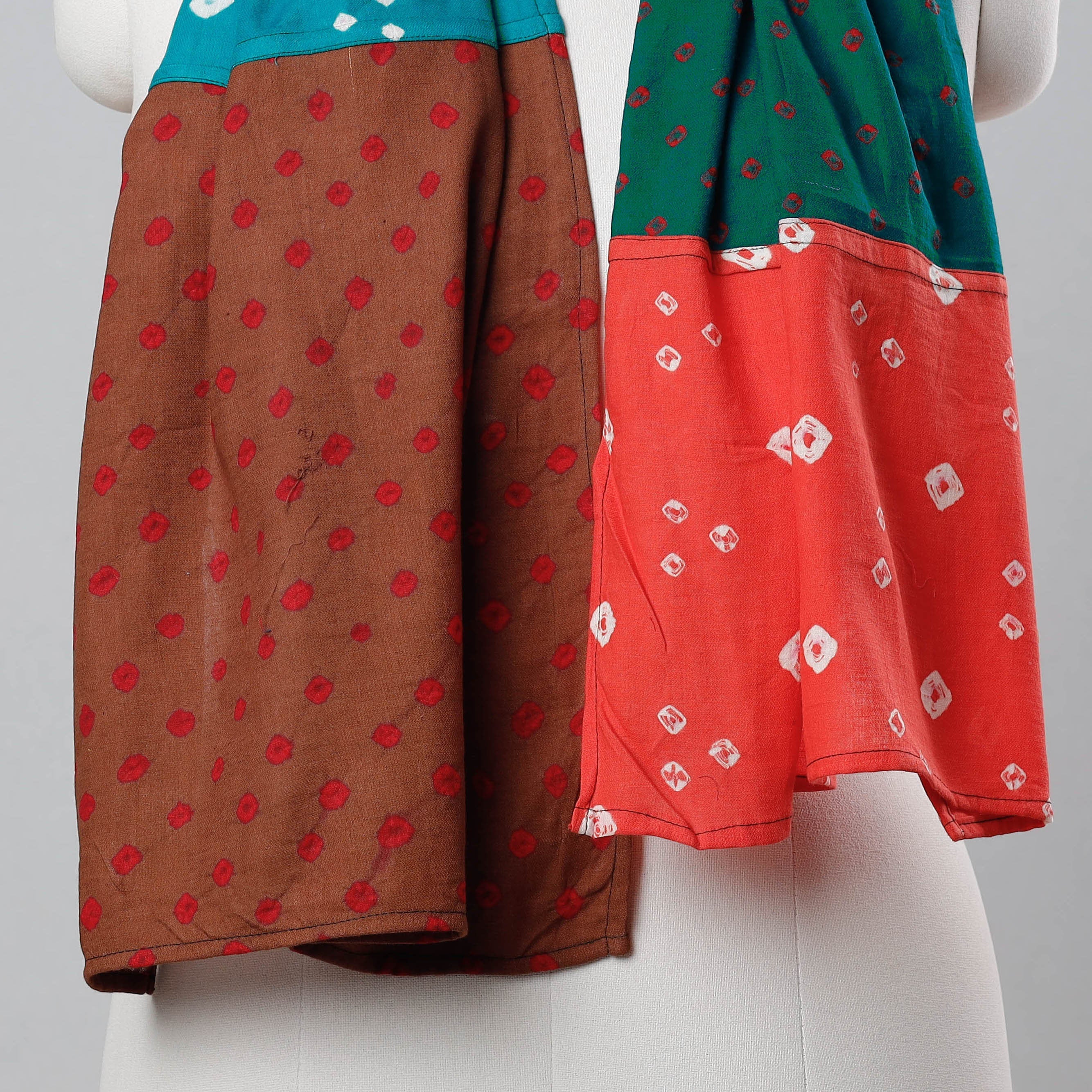 NOORI BAZAR Bandhani Tie-Dye Patchwork Multicolor Mul Cotton Stole - view 2