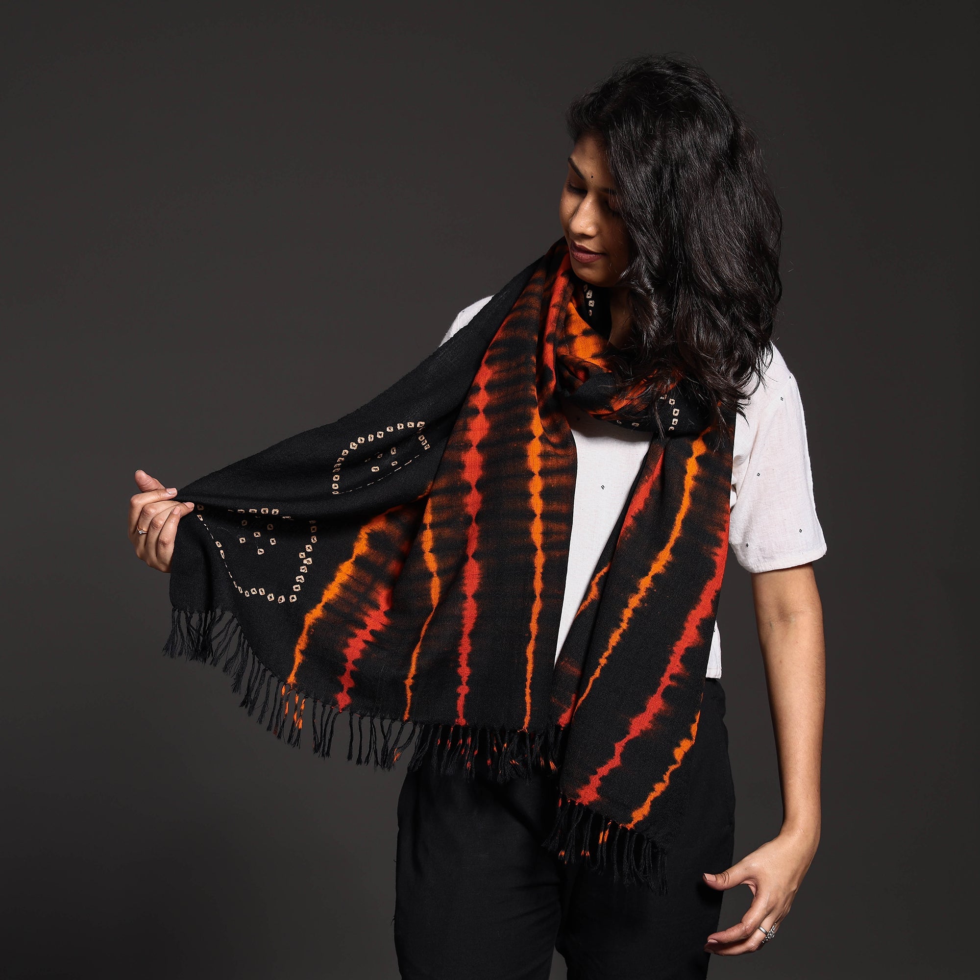 VANKAR BHIMJI KANJI Black - Handwoven Tie-Dye Merino Wool Shibori & Bandhani stole - view 2