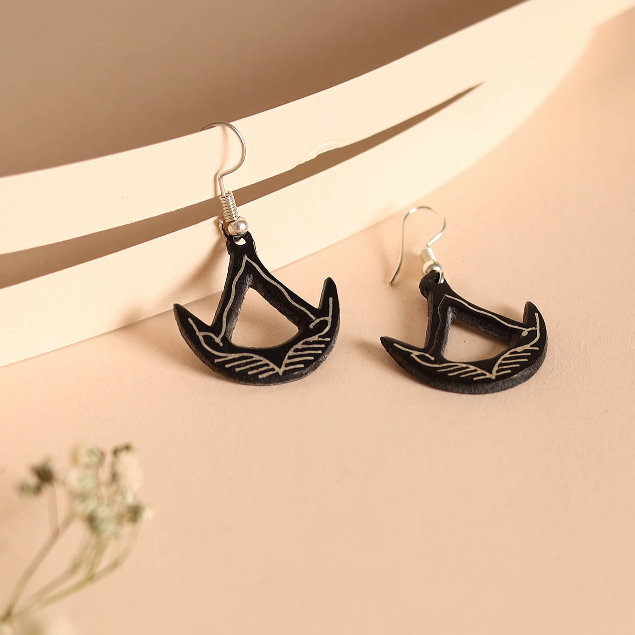 ITOKRI CRAFTS INITIATIVE Bidri Work Pure Silver Inlay Earrings 07 - view 2