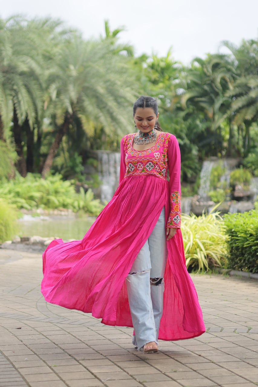 ClothsVilla Magenta Designer Printed Kurti – Women's - view 2