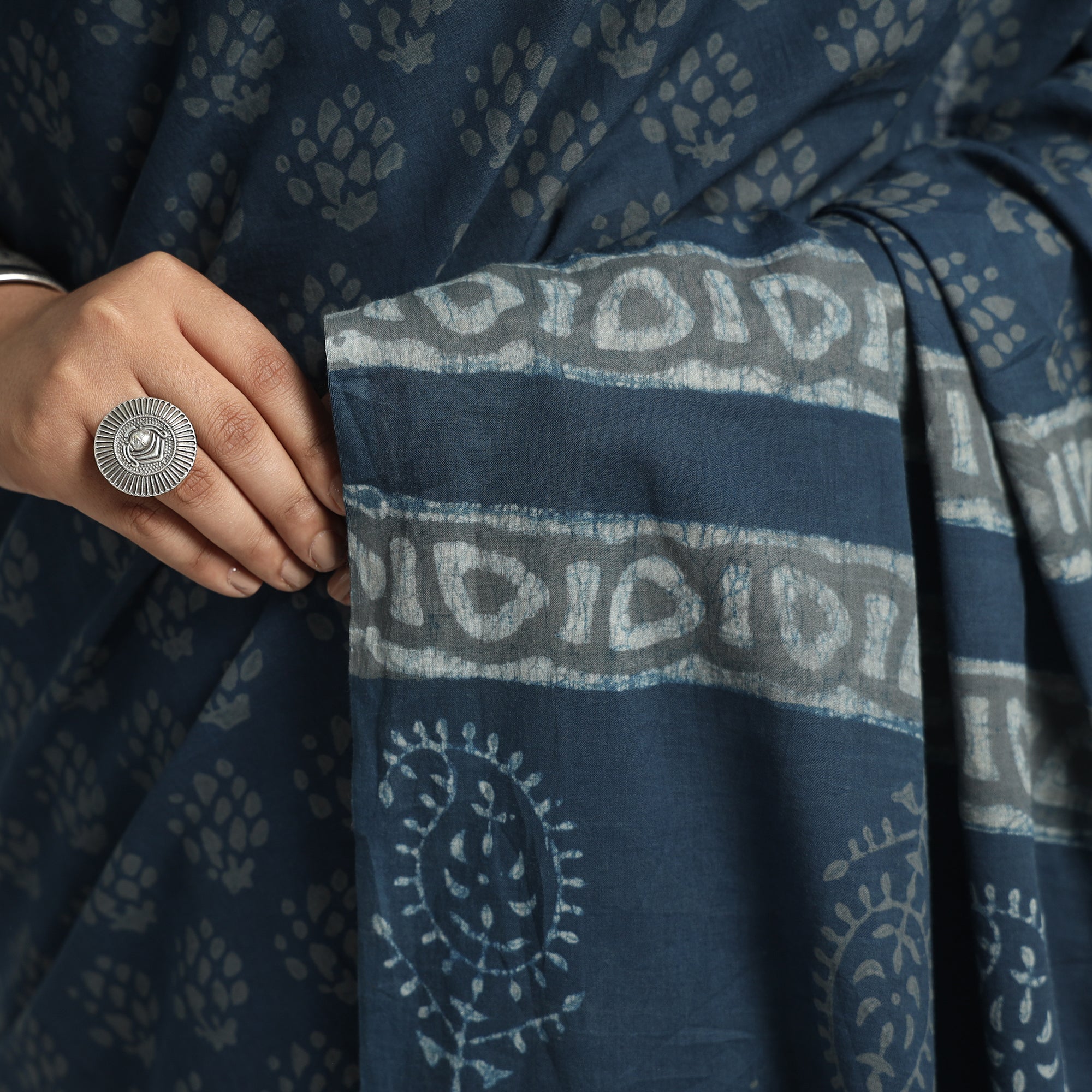 HAVELI CHRONICLES Blue - Akola Hand Block Printed Cotton Saree - view 4