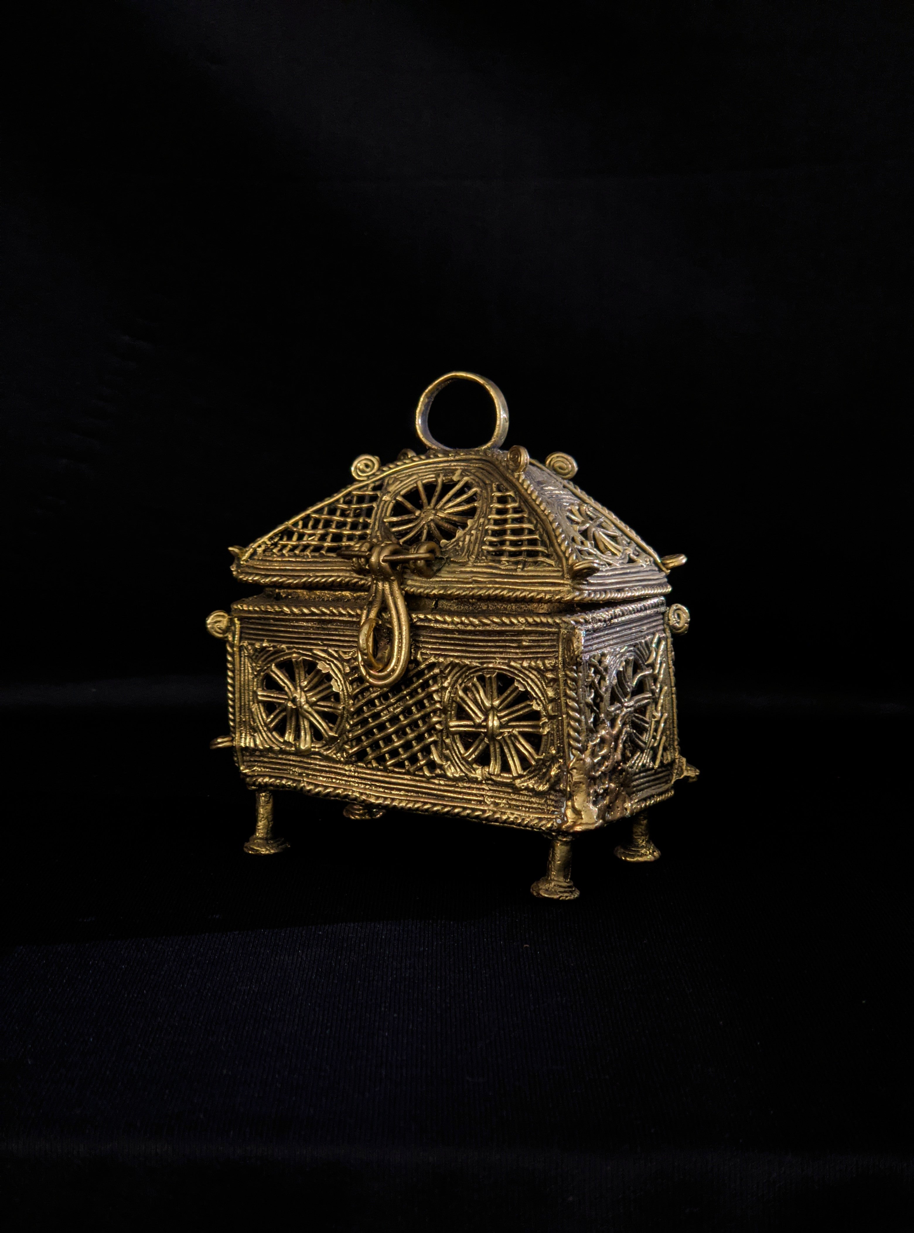 IndianVillèz Handmade Dhokra Jewellery Box Rectangular Shaped