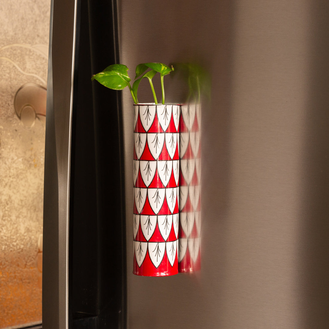 EXCLUSIVELANE 'Mughal Petals' Floral Magnetic Frigde Planter In Metal