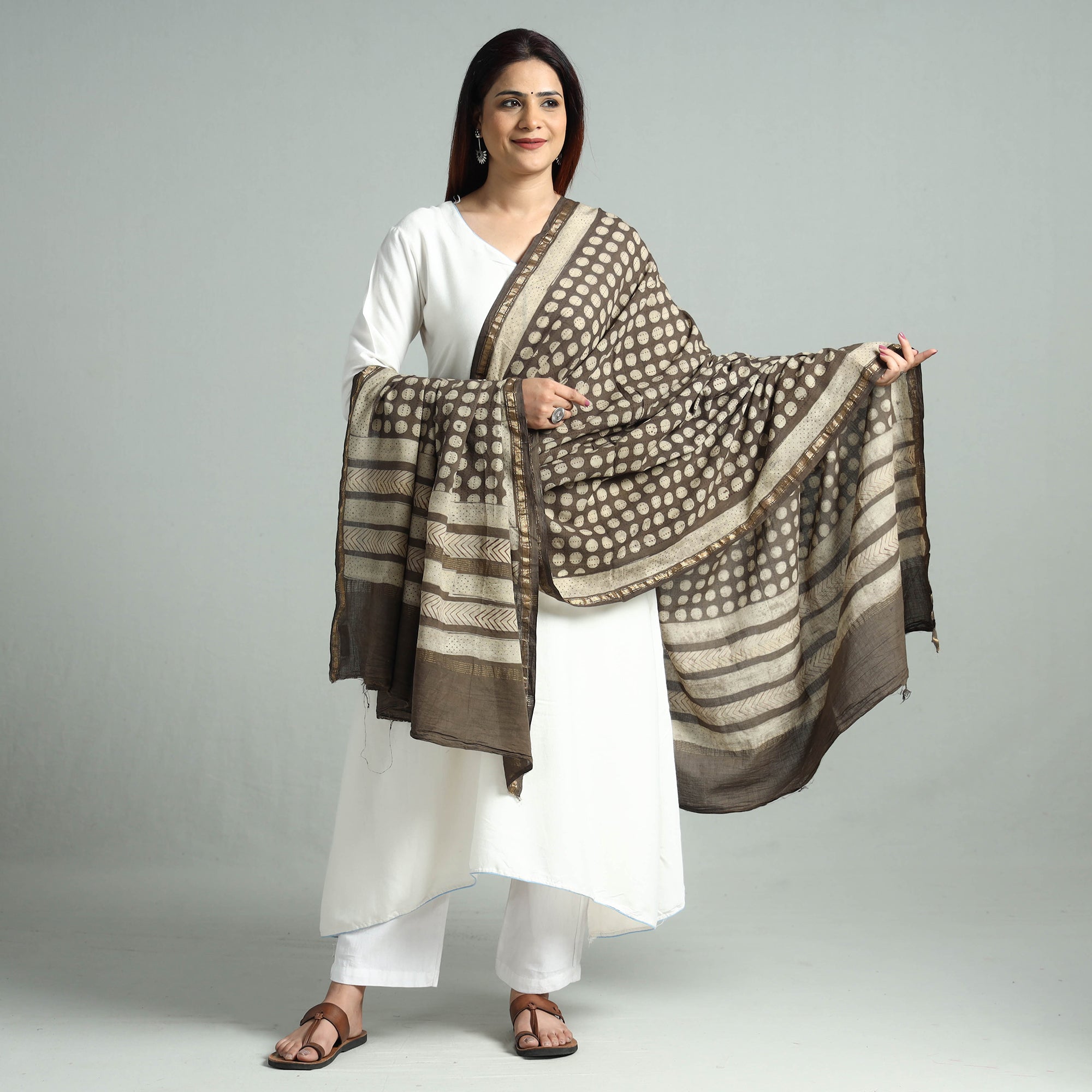 HAVELI CHRONICLES Brown - Akola Block Printed Cotton Dupatta 29 - view 2