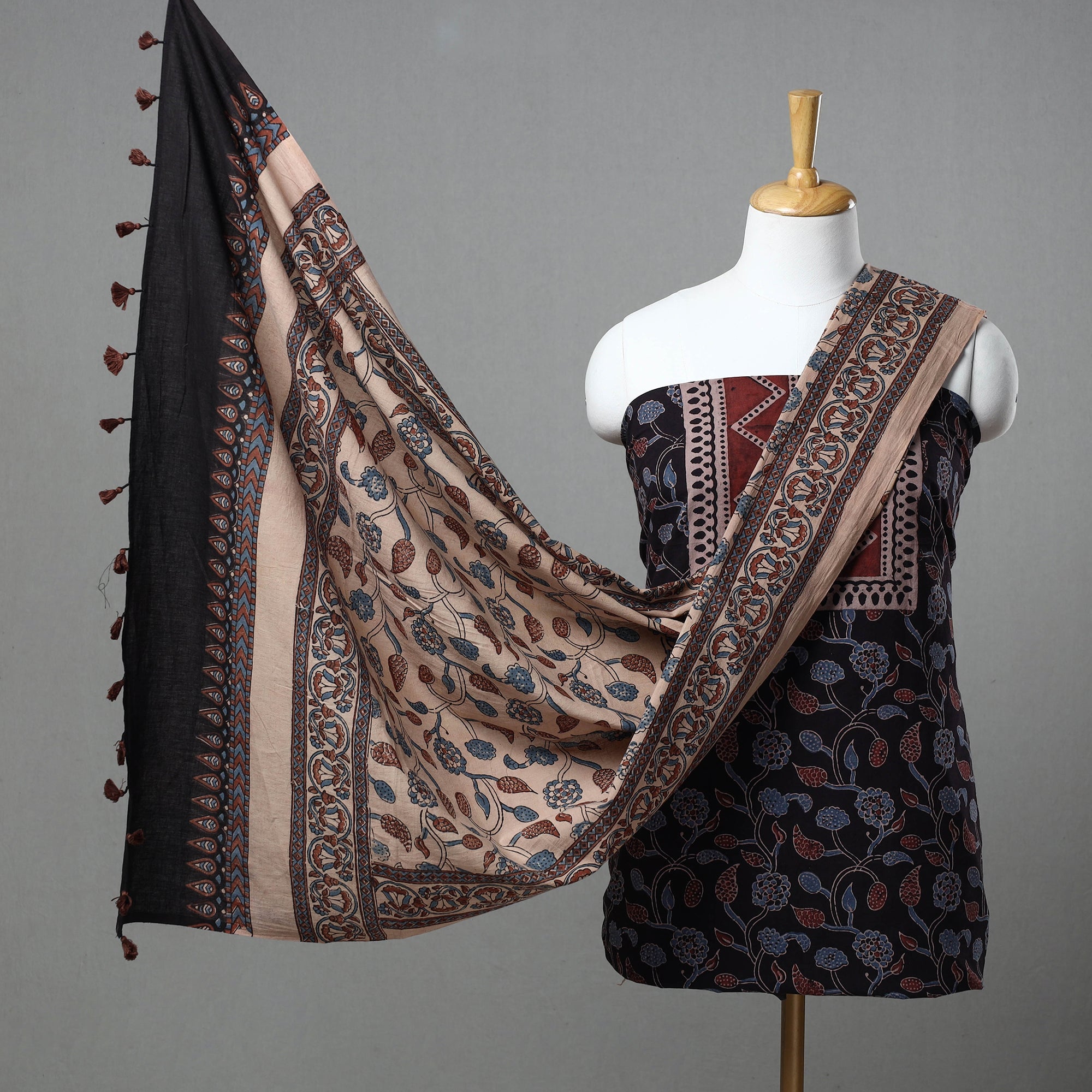 AJRAKH BY JABBAR KHATRI Black - Kutch Block Print Cotton 3pc Ajrakh Dress Material 08